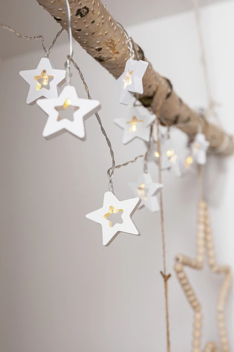 Vega Stary LED Fairy Lights, 140 cm White Christmas Decoration with 10 Stars, Battery Operated, Plastic and Wood Material Mix