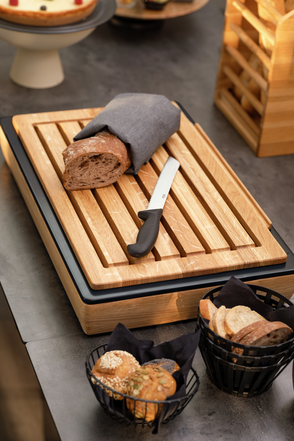VEGA Montana Bread-Slicing Station Set of 3, Solid Oak and Anthracite MDF, GN 1/1 Size, 57 x 36.5 x 11 cm, includes Buffet Box, Base and Cutting Board