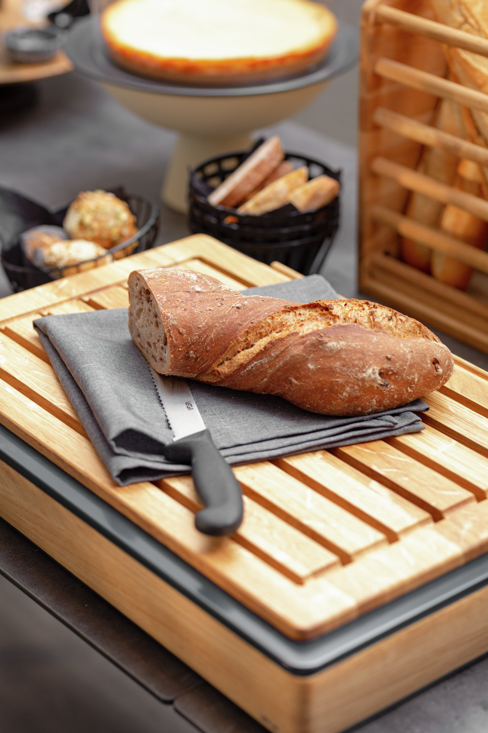 VEGA Montana Bread-Slicing Station Set of 3, Solid Oak and Anthracite MDF, GN 1/1 Size, 57 x 36.5 x 11 cm, includes Buffet Box, Base and Cutting Board