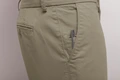 JOBELINE LUSINI Solutions GmbH Women's trousers Chino Damen Hose Chino Women's trousers Chino; Size 38; khaki Damen Hose Chino; Kleidergröße 38; khaki 97 % cotton, 3 % spandex. 30 °C gentle wash. Casual women's trousers in chino style made of elastic, soft material. In the back with buttoned welt pockets, on the side with slide-in pockets and on the right with integrated pen pocket. At the waistband are belt loops, the elastic band inside prevents the blouse from slipping out. Comfortable cut with narrow, straight leg. Inside leg length: 78 cm for size 36. 97 % Baumwolle, 3 % Elasthan. 30°-Schonwäsche. Lässige Damenhose im Chino-Stil aus elastischem, weichem Material. Mit seitlichen Einschubtaschen inklusive rechts integrierter Stifttasche. Zwei geknöpfte Paspeltaschen am Gesäß. Am Bund befinden sich Gürtelschlaufen. Das innenliegende Gummiband verhindert das Herausrutschen der Bluse. Bequemer Schnitt mit schmalem, geradem Bein. Innenbeinlänge: 78 cm in Gr 36