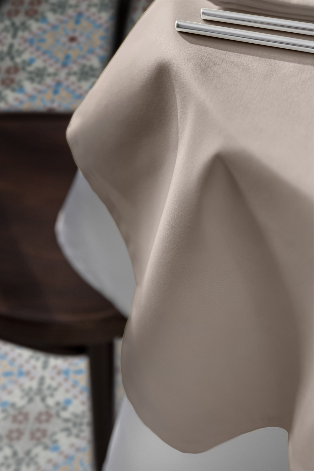 Servete de masă LUSINI Vivienne, Set de 6 piese, 50x50 cm, 50% bumbac 50% poliester, țesătură satinată, taupe, OEKO-TEX Standard 100