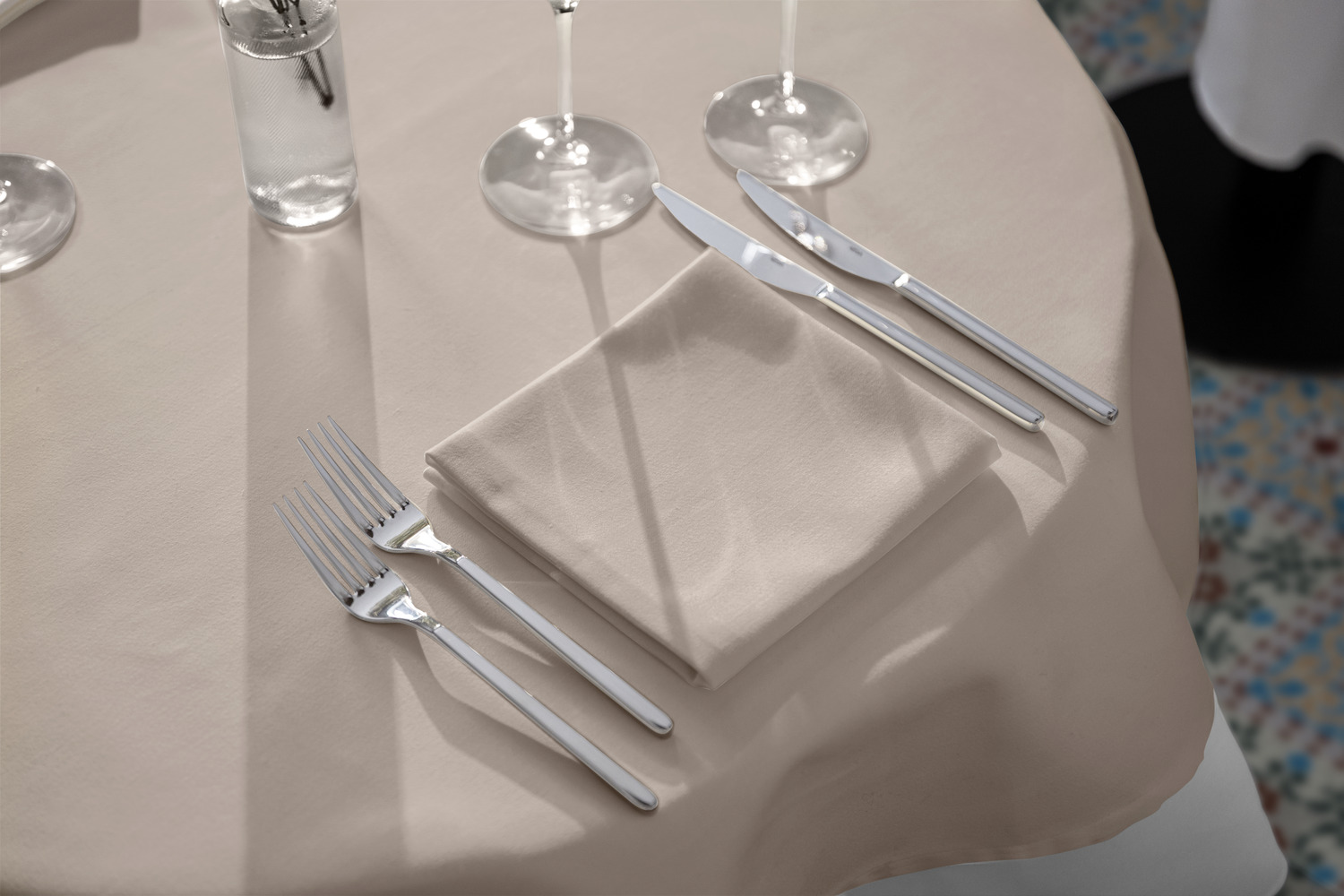 Servete de masă LUSINI Vivienne, Set de 6 piese, 50x50 cm, 50% bumbac 50% poliester, țesătură satinată, taupe, OEKO-TEX Standard 100