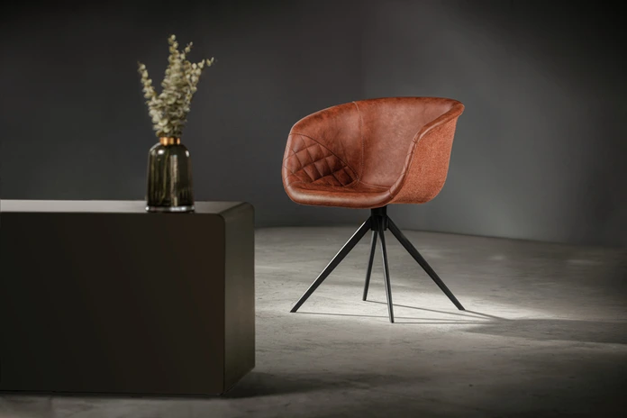 Scaun cu brate VEGA Yankee, Piele Ecologica si Poliester Cognac, Cadru Otel Vopsit in Praf, 61x60x80 cm, Suporta pana la 160 kg, Rezistent la Foc