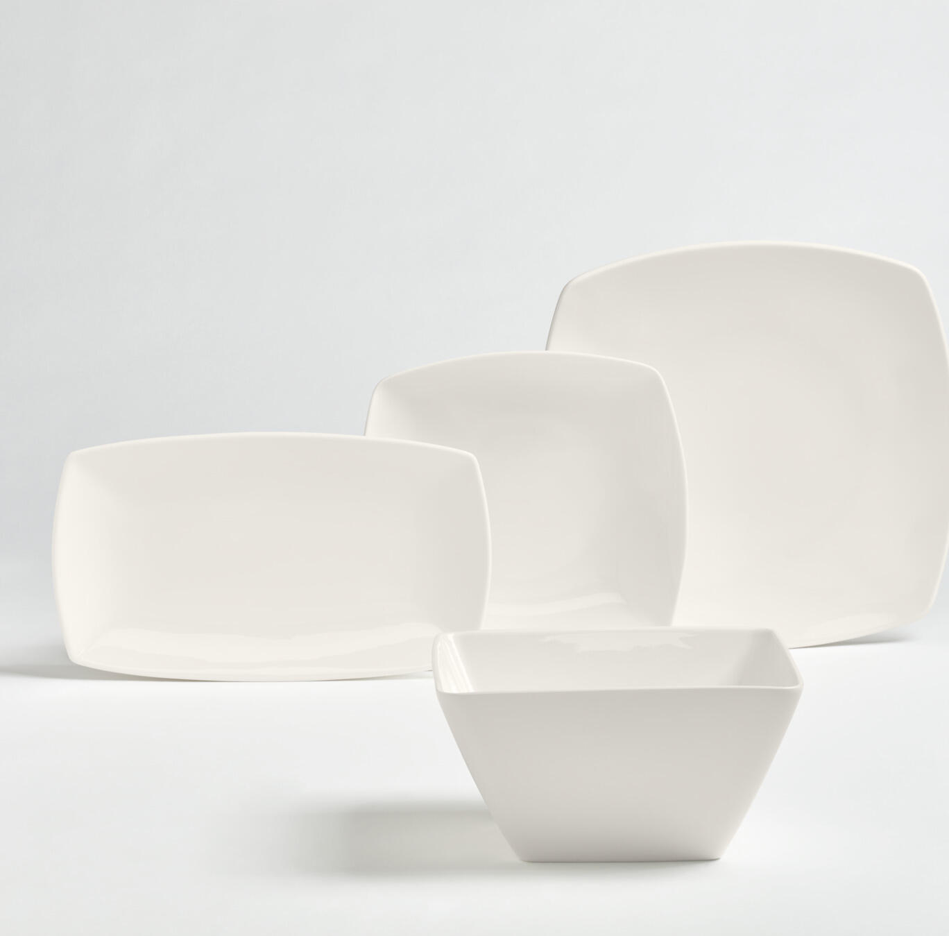 VEGA Quadrati Premium Porcelain Dinnerware Set of 4 Pieces, Cream White, Scratch Resistant, Microwave and Dishwasher Safe, Angular Design