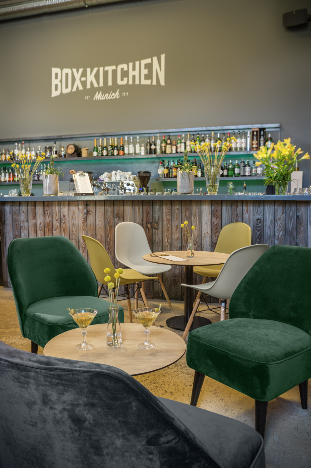 VEGA Lasse Lounge Armchair, Fir-Green Polyester Velvet, Wooden Frame, 54x60x82 cm, Max Load 160 kg, No-Sag Suspension, Indoor Use