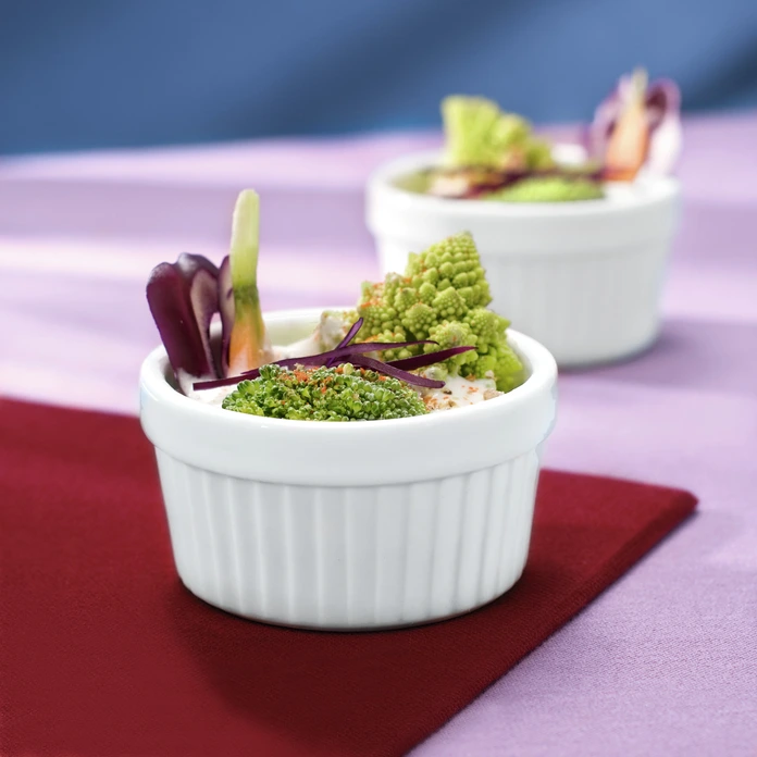 Boluri pentru Ragout Fin VEGA Siga, Porțelan Alb cu Relief, Capacitate 90ml, Rezistente la Cuptor si Microunde, Set de 12 piese