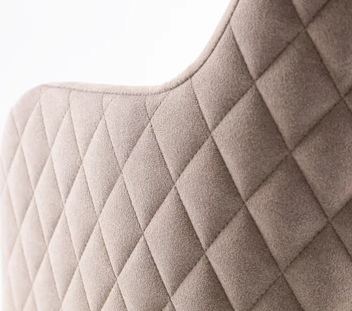 Scaun pivotant VEGA Twist din catifea, cadru din lemn de stejar, quilting cu model diamant, 46x47x85 cm, sarcina max 160 kg, certificat FSC, Taupe