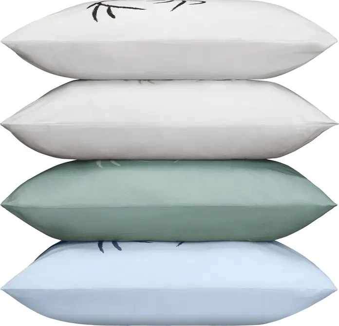 Husa pentru perna LUSINI Hirschegg, 100% bumbac percale, 70x90 cm, design cu cerbi imprimat, Sage/Beige, respirabil, usor de calcat, prietenoasa cu pielea