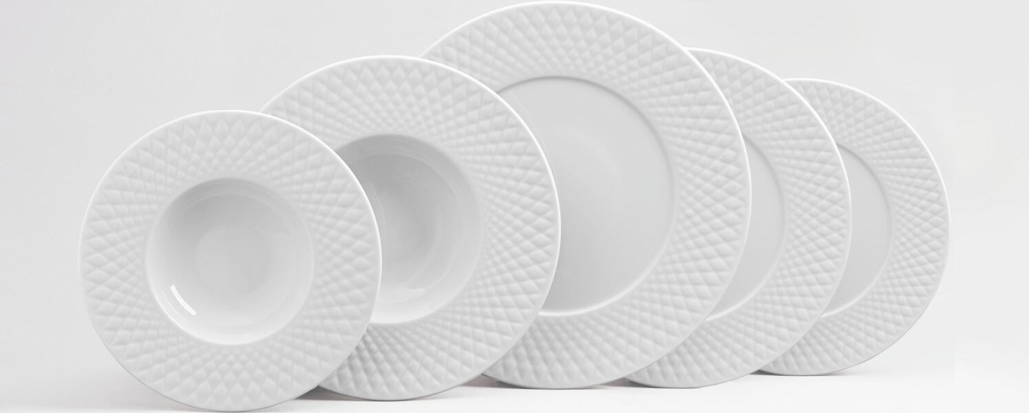 Set de 5 piese farfurii din porțelan alb VEGA Bilbero, Design cu relief, Rezistent la mașina de spălat vase și cuptor cu microunde