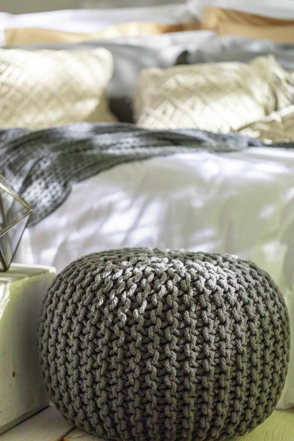 Pouf Decorativ Rotund Vega Masago, Scaun Bean Bag cu Husă din Tricot de Bumbac și Umplutură de Polipropilenă, 45x35 cm, Antracit