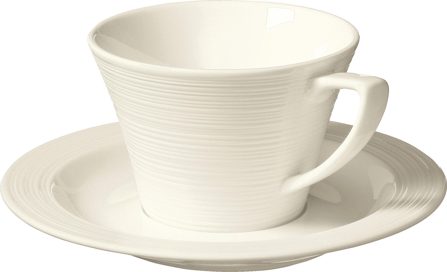 VEGA LUSINI Solutions GmbH Latte saucer Skyline Milchkaffee-Untertasse Skyline Latte saucer Skyline; 16.5 cm (Ø); cream white; round; 6 piece / pack Milchkaffee-Untertasse Skyline; 16.5 cm (Ø); cremeweiß; rund; 6 Stück / Pack Cream colored bone china milk coffee saucer with relief. Modern design. High resistance. Brilliant glaze. Dishwasher safe and microwaveable. Cremefarbene Milchkaffee-Untertasse aus Bone-China mit Relief. Modernes Design. Hohe Widerstandsfähigkeit. Brillante Glasur. Spülmaschinenfest und mikrowellengeeignet.