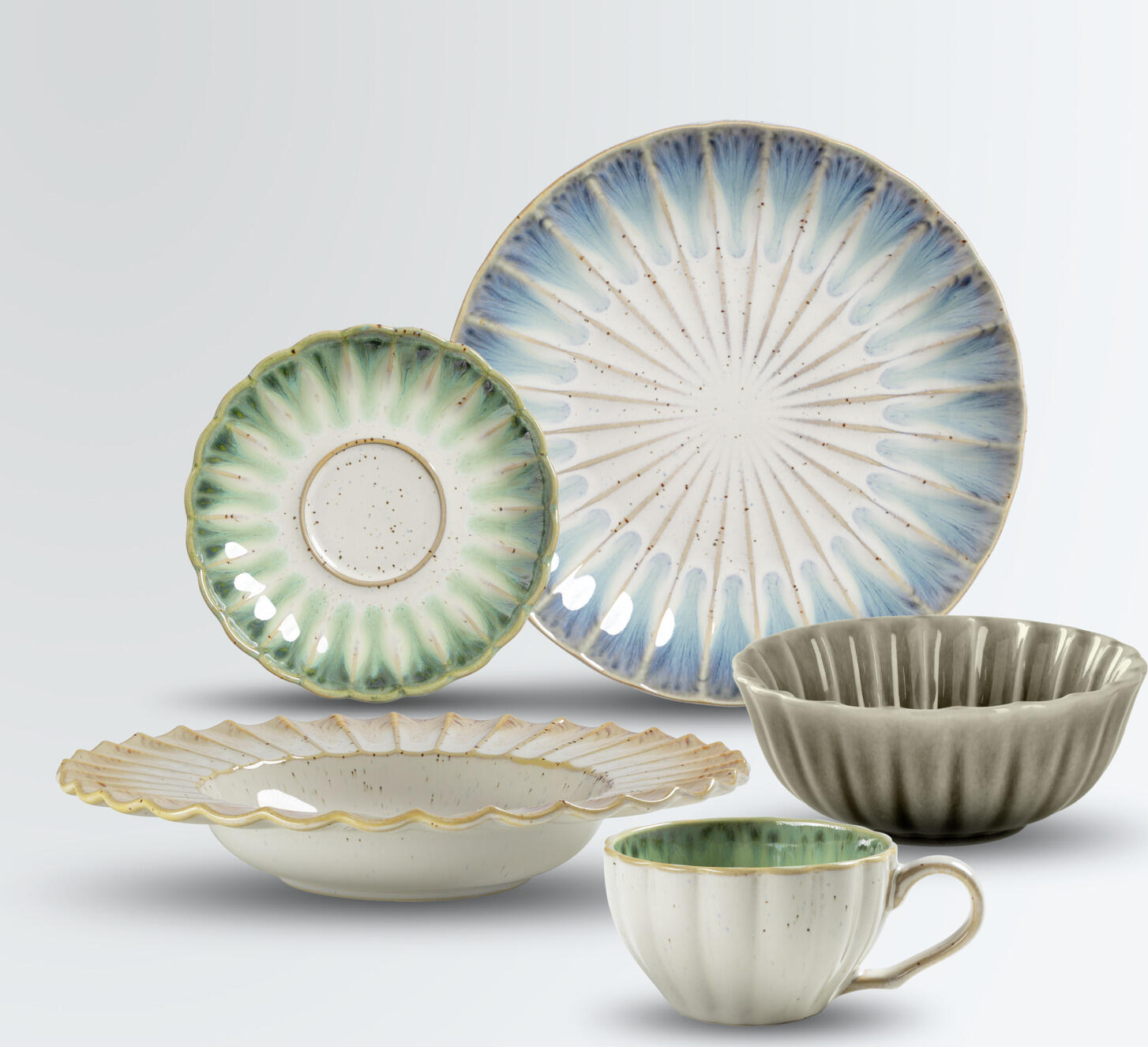 VEGA LUSINI Solutions GmbH Sample set  Flora 5-piece Mustergarnitur  Flora 5-teilig Sample set  Flora 5-piece; multicolored Mustergarnitur  Flora 5-teilig; mehrfarbig Use our sample service. The following samples are included: Flat plate 20.5 cm Deep plate 23 cm Bowl 14.3 cm Coffee cup 0.2 l Coffee saucer 13.7 cm Sample items are priced with a nominal fee, if you are not satisfied we will refund the nominal fee. Please contact our customer service. Nutzen Sie unseren Musterservice. Folgende Muster sind enthalten: Teller flach 20.5 cm Teller tief 23 cm Schale 14.3 cm Kaffee-Obertasse 0,2 l Kaffee-Untertasse 13.7 cm Musterartikel sind mit einer Schutzgebühr bepreist, bei Nichtgefallen erstatten wir Ihnen die Schutzgebühr zurück. Bitte nehmen Sie hierzu Kontakt zu unserem Kundenservice auf.