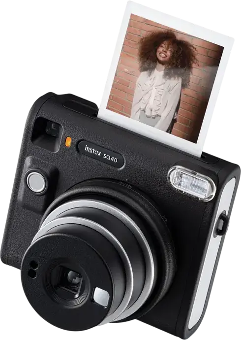 Camera Instant Fujifilm Instax Square SQ40, Negru, Expunere Automata, Oglinda pentru Selfie, Bliț Integrat, Obiectiv 2.8mm, Format Film Instax Square