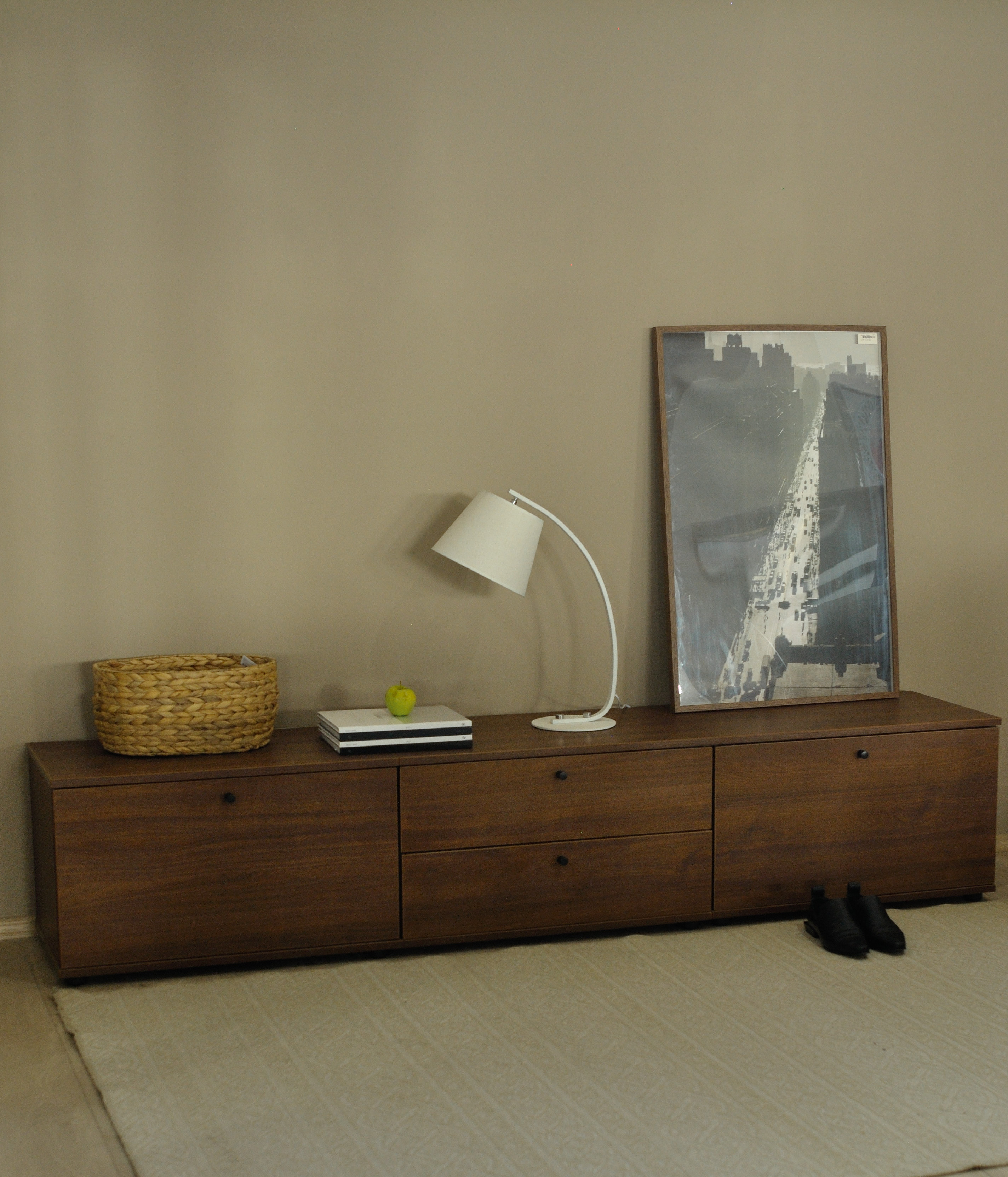 Comoda TV Fabrik Home Domino, Nuc Pietros, PAL Laminat, 2 Dulapuri si 2 Sertare, Design Modular, Adancime 450mm, Inaltime 460mm
