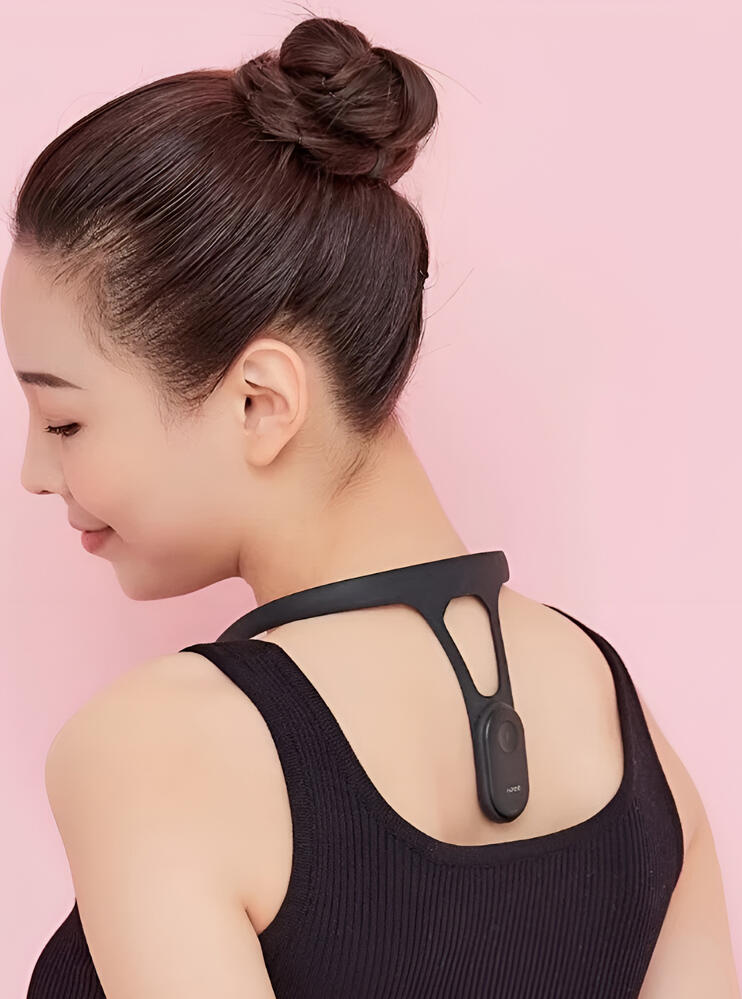 Hipee Smart Posture Corrector, Intelligent Posture Recognition, Vibration Reminder, Bluetooth App Control, USB-C Rechargeable, Black, Food-grade Silicone