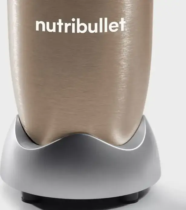 NutriBullet NB907CP Pro Extractor de Nutrienti 900W, Cupa Tritan fara BPA 0.9L, Lama Otel Inoxidabil, Functie Zdrobire Gheață, Set de 5 piese, Bej