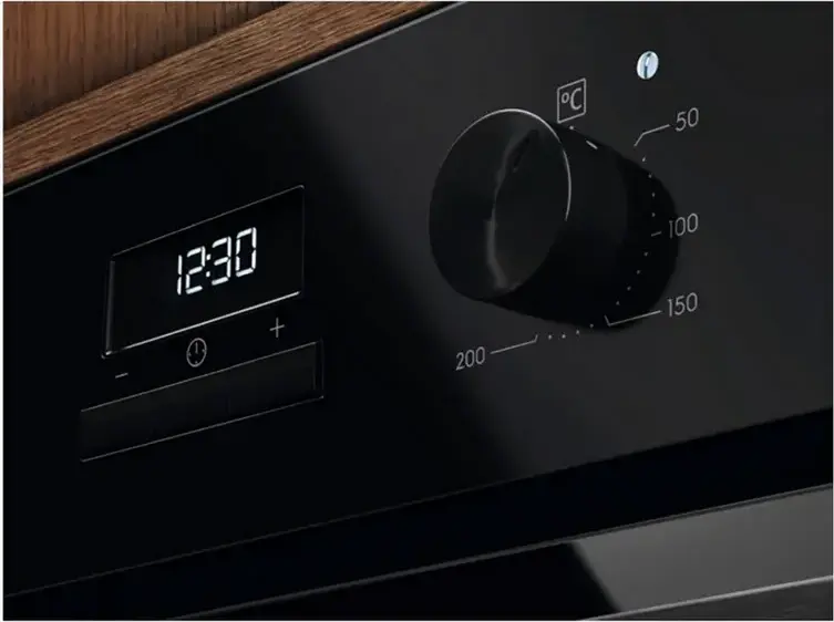 Electrolux LOH3H00BK Built-in Electric Oven, 65L, 7 Heating Modes, Convection, Grill, Steam Cleaning, Class A, Black, Set of 2 Accessories