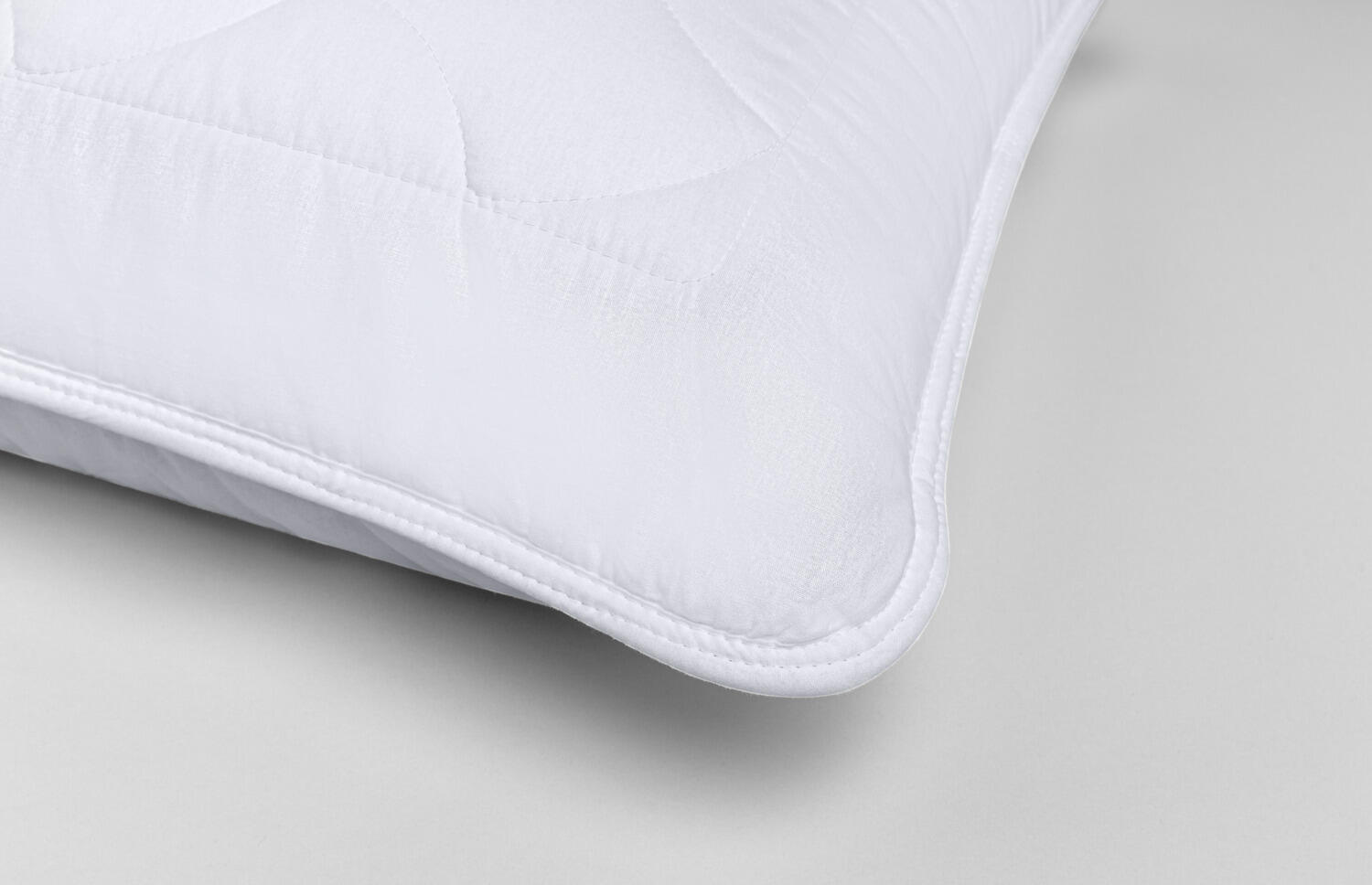 ERWIN M. LUSINI Pillow Dream Breathable Fluffy Pillow, 40 x 80 cm, Rectangular, 100% Cotton Cover, Siliconized Hollow Fiber Filling, Machine Washable, Allergy-Friendly, White