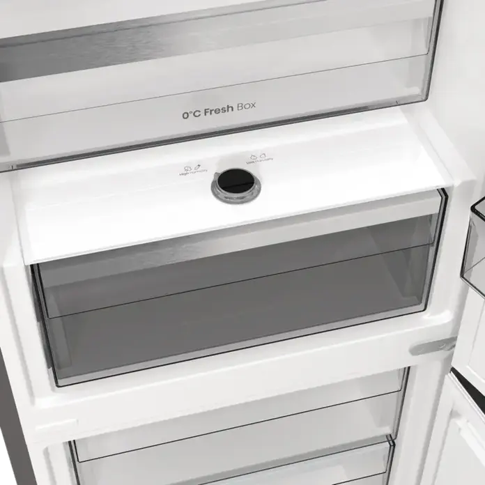 Frigider Hisense RB5P410SACC cu Congelator Jos, Volum Total 413L, Oțel Inoxidabil Gri, Clasa Energetică C, Control Smart ConnectLife, Tehnologie Inverter