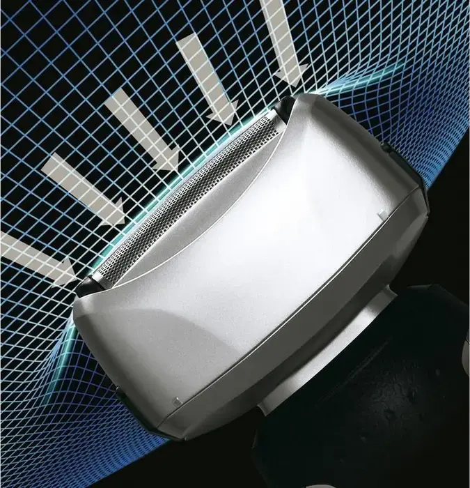 Panasonic ES-RF31 Electric Foil Shaver, Wet and Dry, 4 Flexible Heads, Li-ion Battery, 3 Speed Settings, Integrated Trimmer, Silver
