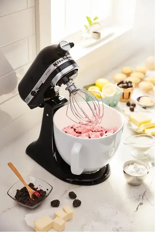 Robot de cuisine KitchenAid Artisan 5KSM175, Mixer Planetar 300W, Bol Inox 4.8L, Carcasă Metalică, 10 Viteze, Set de 6 Accesorii și Atasamente