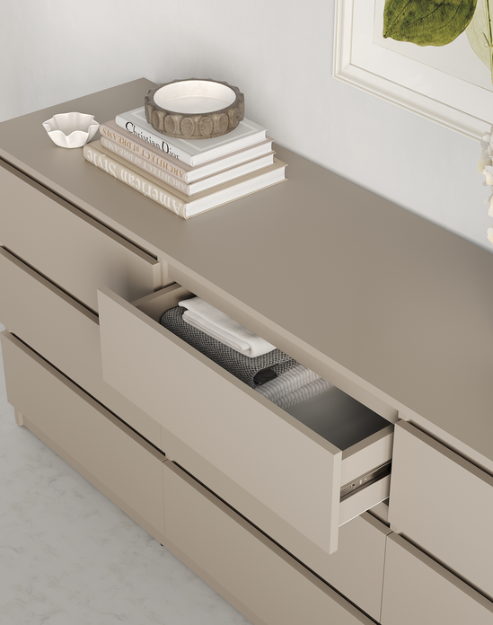 Comoda Neo 9S, 9 Sertare, PAL, 180x43x75.5 cm, Bej, Ghidaje Telescopice, Stil Minimalist pentru Dormitor si Sufragerie