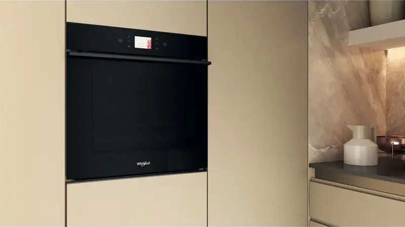 Whirlpool WOI9A8PT2SBA Built-in Electric Oven, Black, A+ Energy Class, 6th Sense, SteamSense, AirFry, Pyrolytic & Hydrolytic FlexiClean, Smart Display