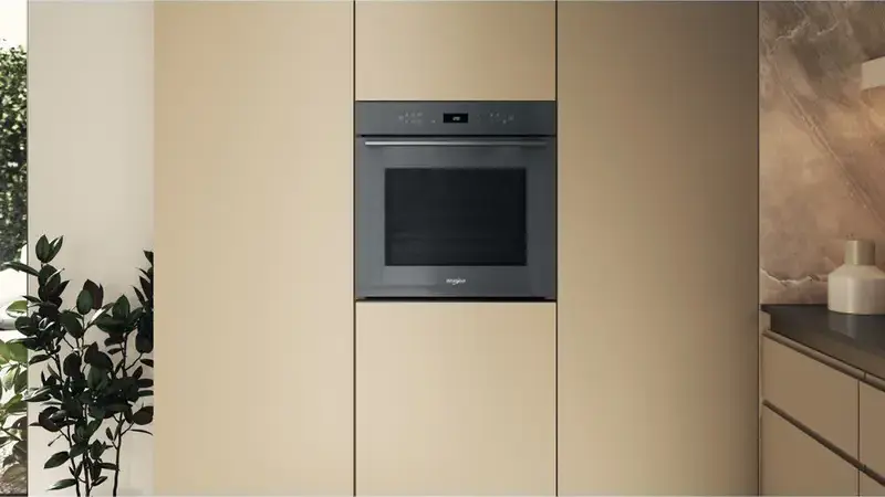 Cuptor Electric Incorporabil Whirlpool WOI78HT1SSGA, 73L, Clasa Energetica A+, Tehnologie 6th Sense, AirFry, Ready2cook, Curatare Hidrolitica, Gri