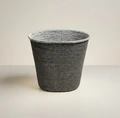 Cos de rufe din ratan gri cu captusala textila, 52x39x50 cm, Organizator pentru baie si casa