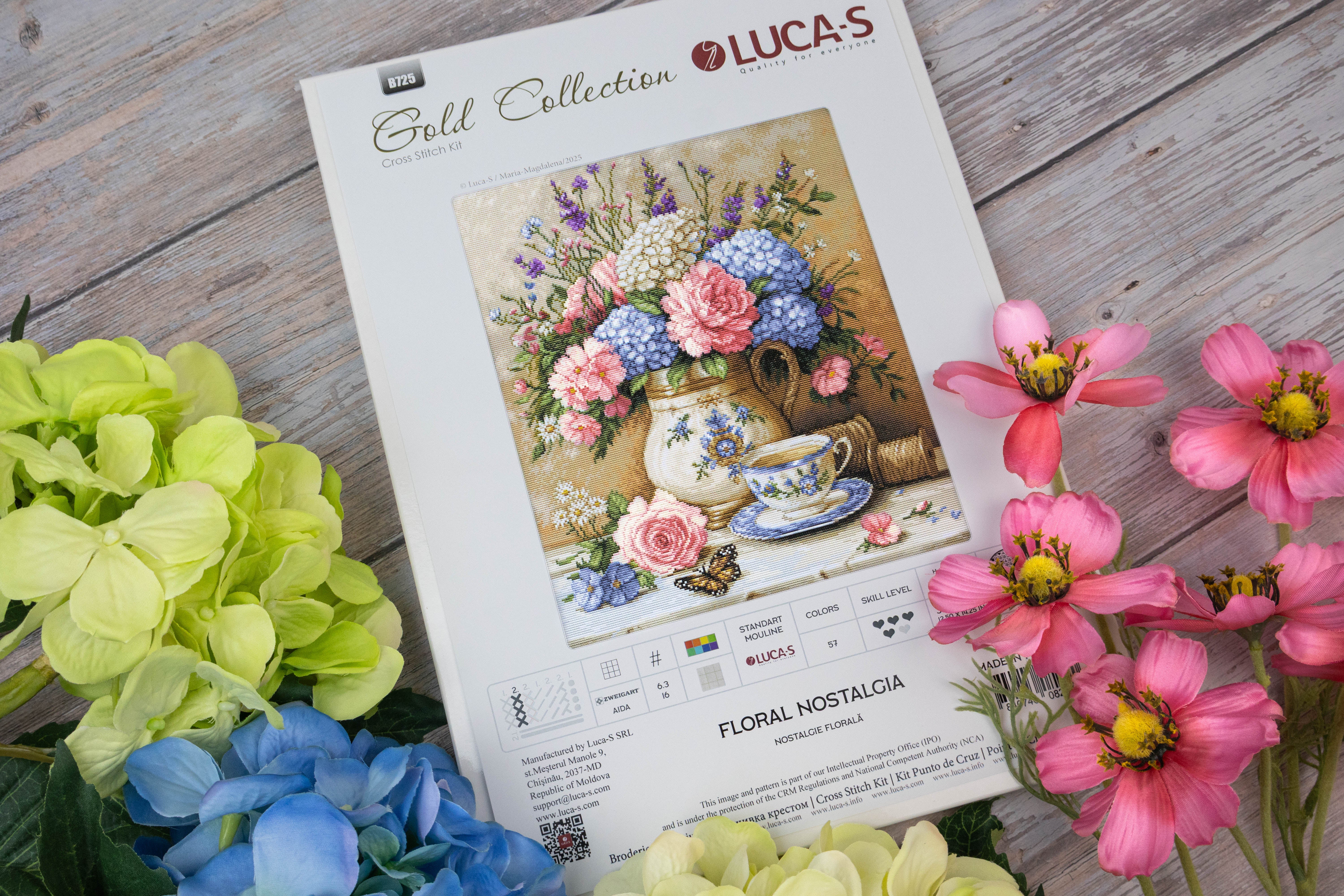 Kit Broderie Luca-S B725 Nostalgie Florală, Colecția Gold, Pânză Zweigart Aida 16ct, Dimensiune Finală 32x36 cm, 57 Culori, Ață 100% Bumbac