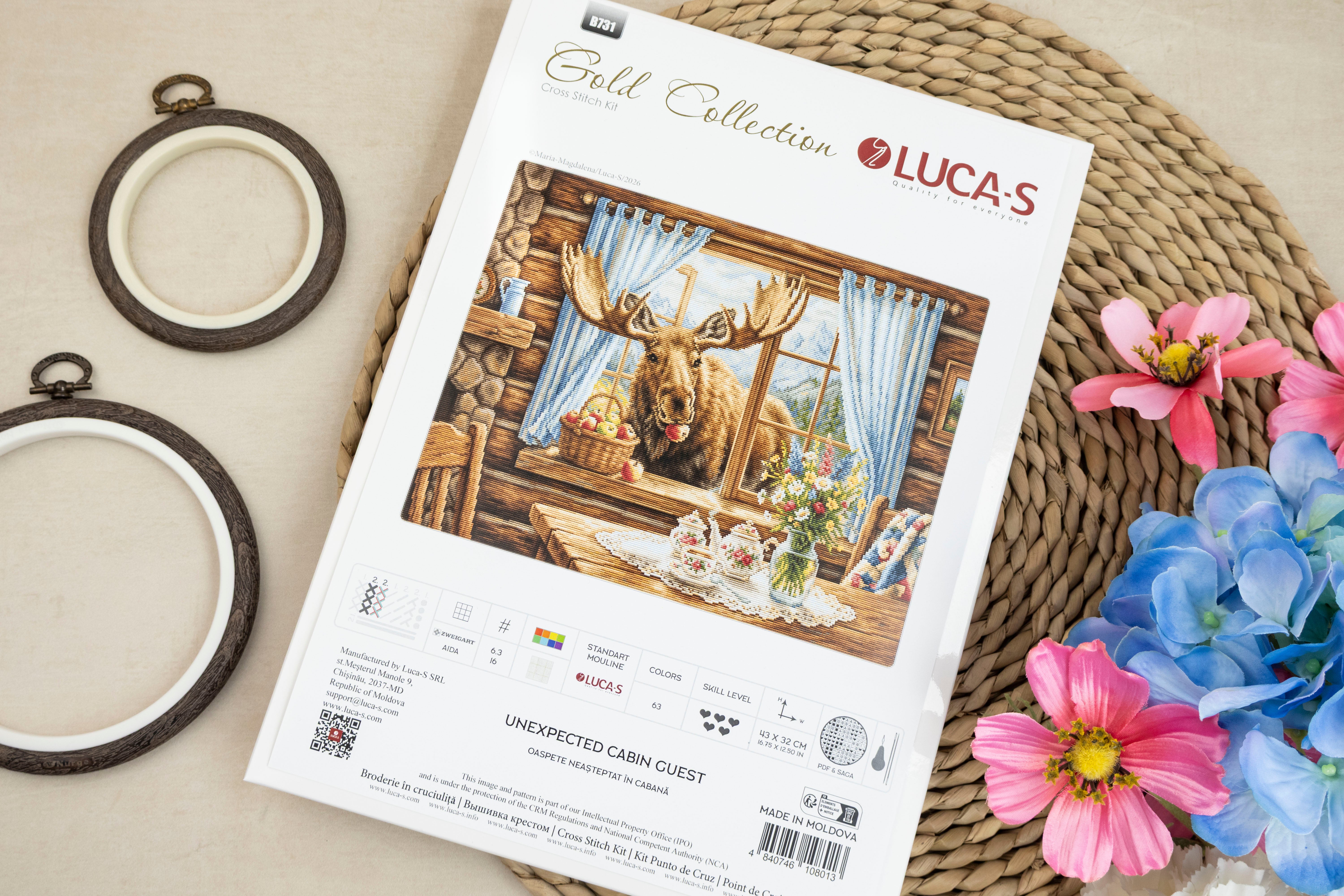 Luca-S B731 Unexpected Cabin Guest Cross Stitch Kit, Gold Collection, Zweigart Aida 16ct Fabric, 43 x 32 cm, 63 Colors, 100% Cotton Thread