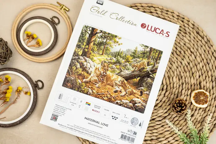 Kit Broderie Luca-S B734 Dragostea Materna, Colecția Gold, Pânză Zweigart Aida 16ct, 51x38 cm, 63 Culori, Ață 100% Bumbac