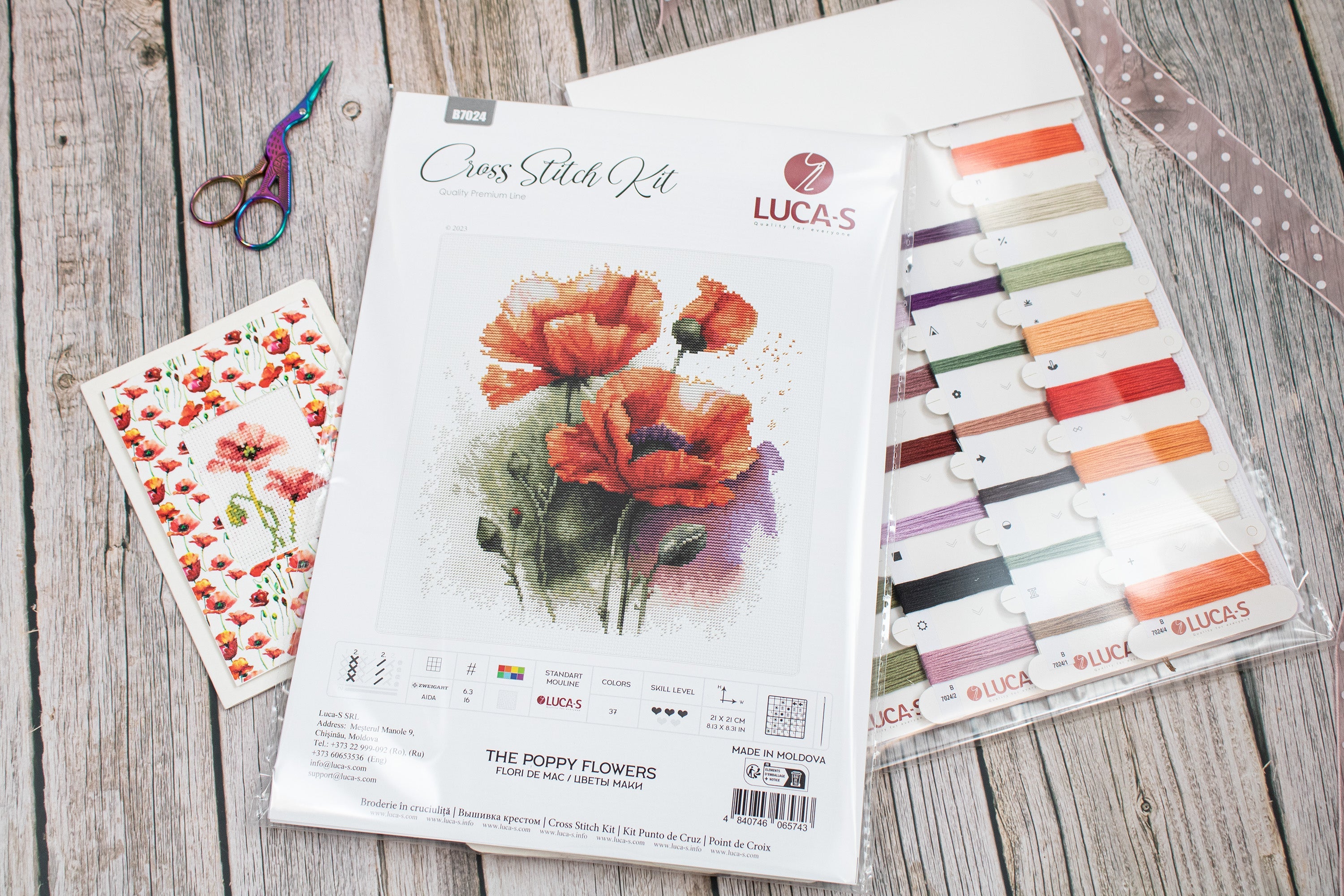 Kit Broderie Luca-S B7024 Flori de Mac, Quality Premium Line, Pânză Zweigart Aida 16 ct, 21x21 cm, 37 Culori, Ață 100% Bumbac