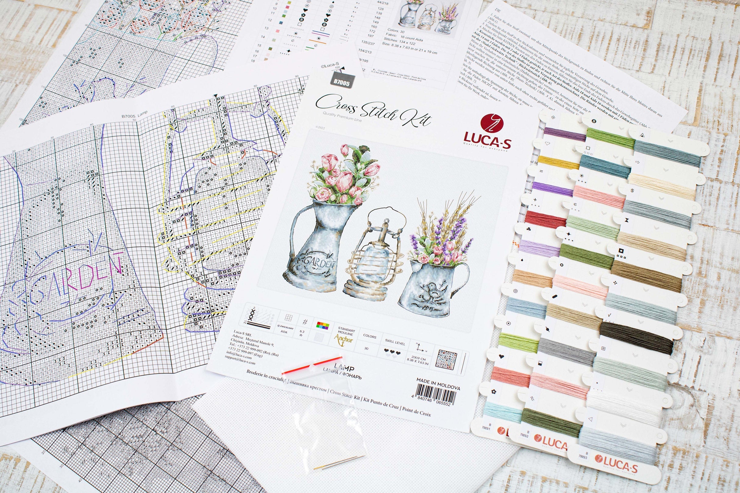 Kit Broderie Luca-S B7005 Lamp, 134x122 Puncte, 30 Culori, Material Zweigart 16ct AIDA, 21x19 cm, Aste Anchor