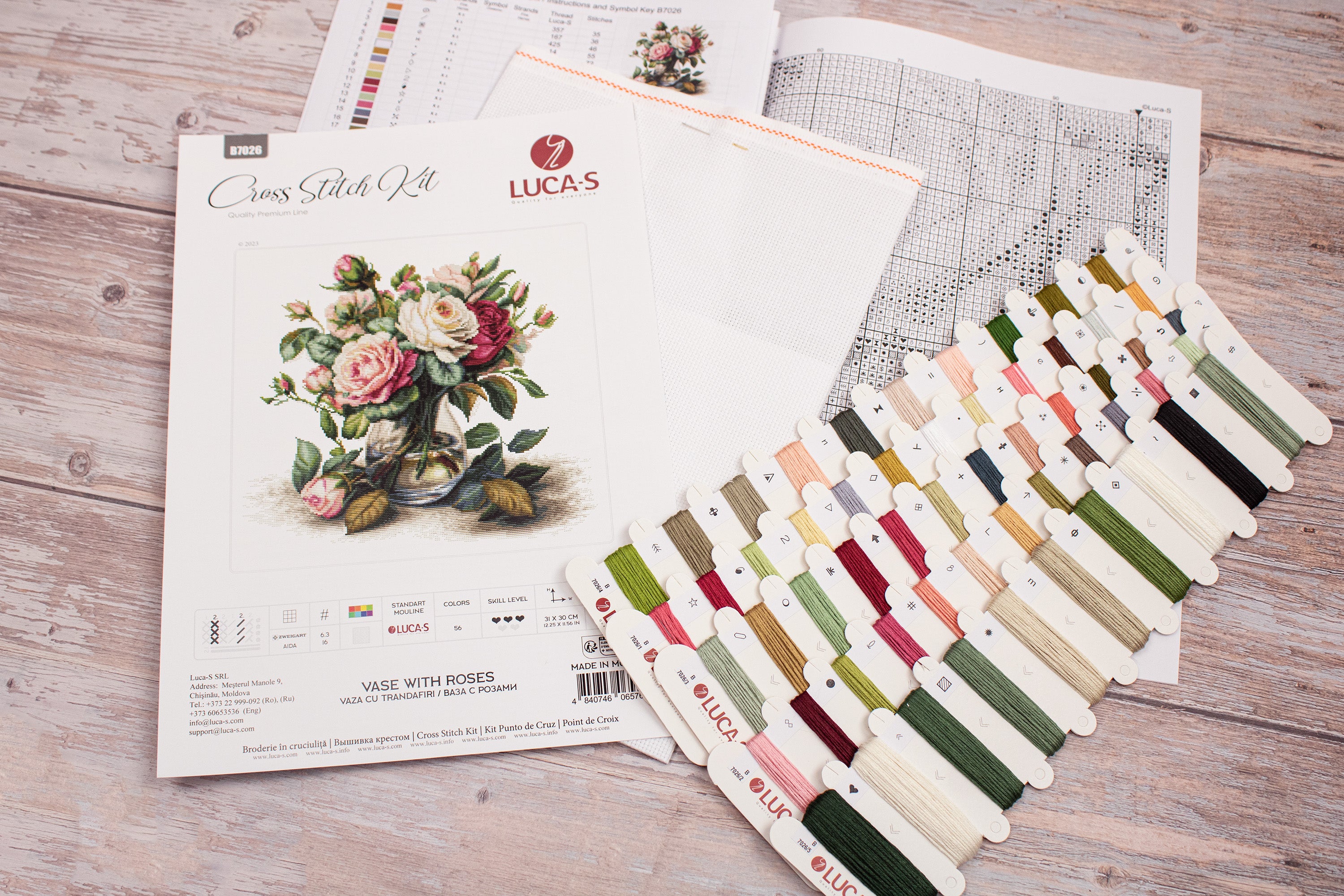 Luca-S B7026 Vase with Roses Cross Stitch Kit, 196x185 Stitches, 56 Colors, Zweigart Aida 16ct Fabric, 31x30 cm Finished Size, 100% Cotton Thread