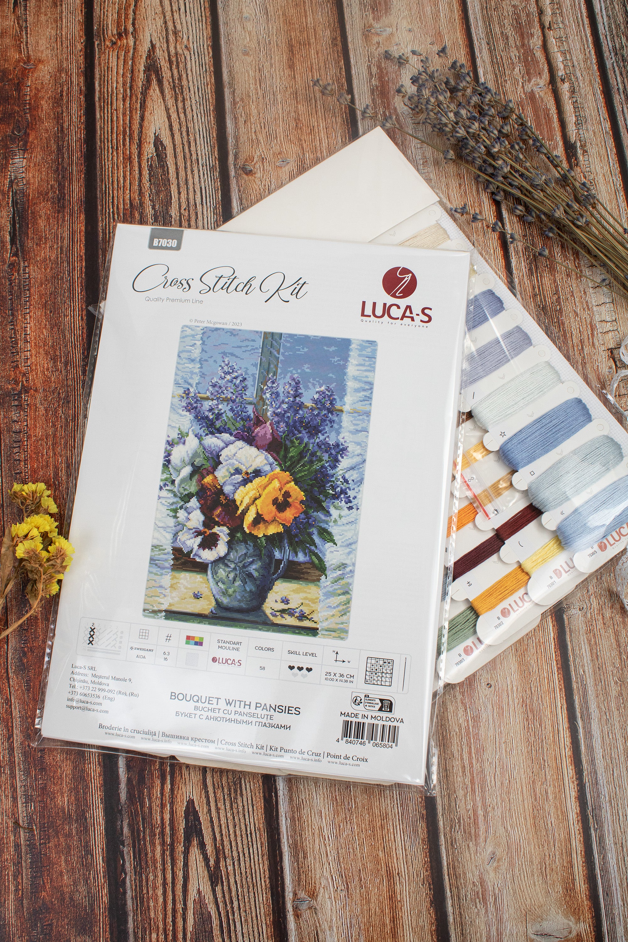 Luca-S B7030 Bouquet with Pansies Cross Stitch Kit, Peter McGowan, 25x36 cm, Zweigart Aida 16ct Fabric, 58 Colors, 100% Cotton Thread