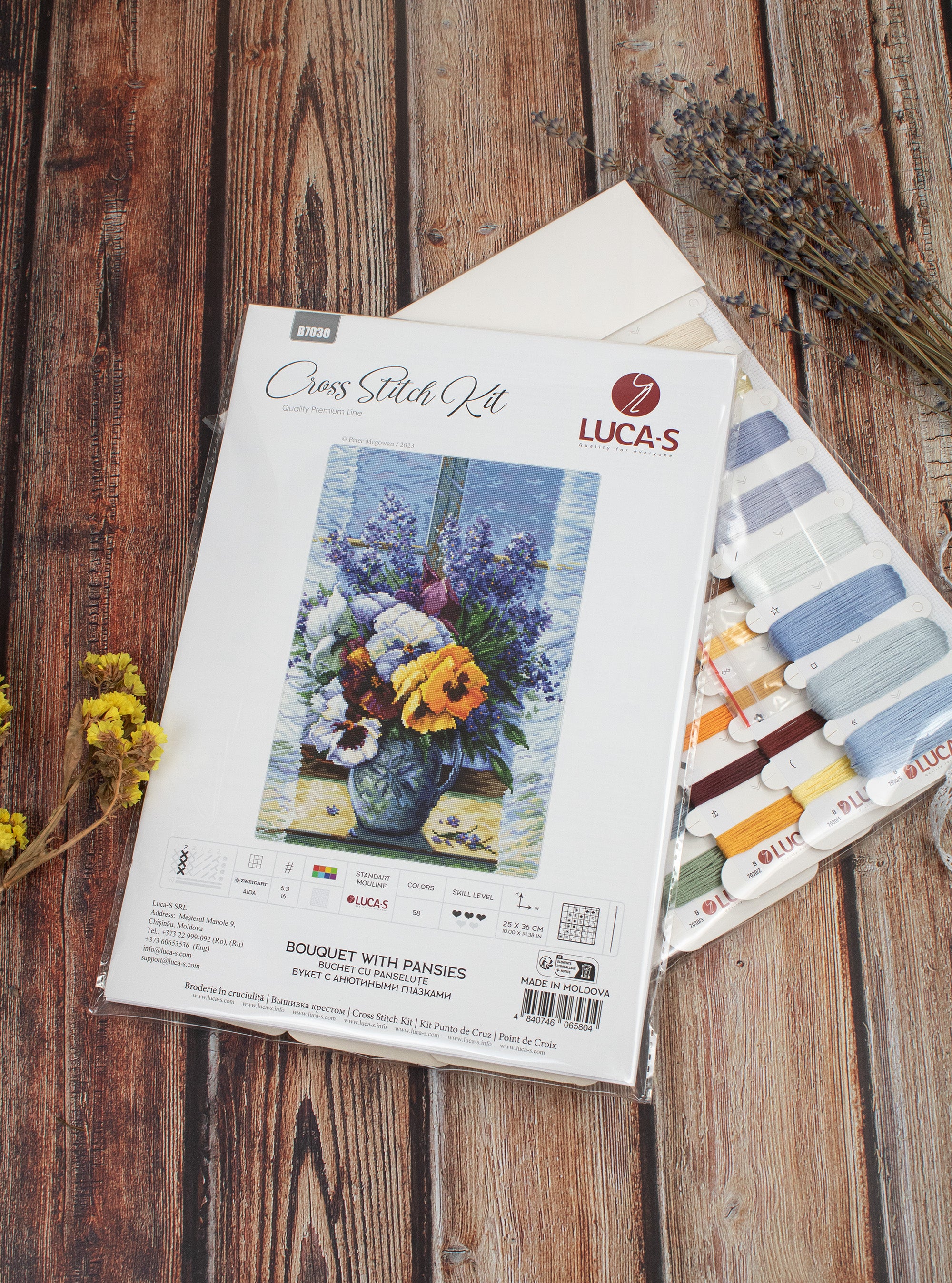 Luca-S B7030 Bouquet with Pansies Cross Stitch Kit, Peter McGowan, 25x36 cm, Zweigart Aida 16ct Fabric, 58 Colors, 100% Cotton Thread