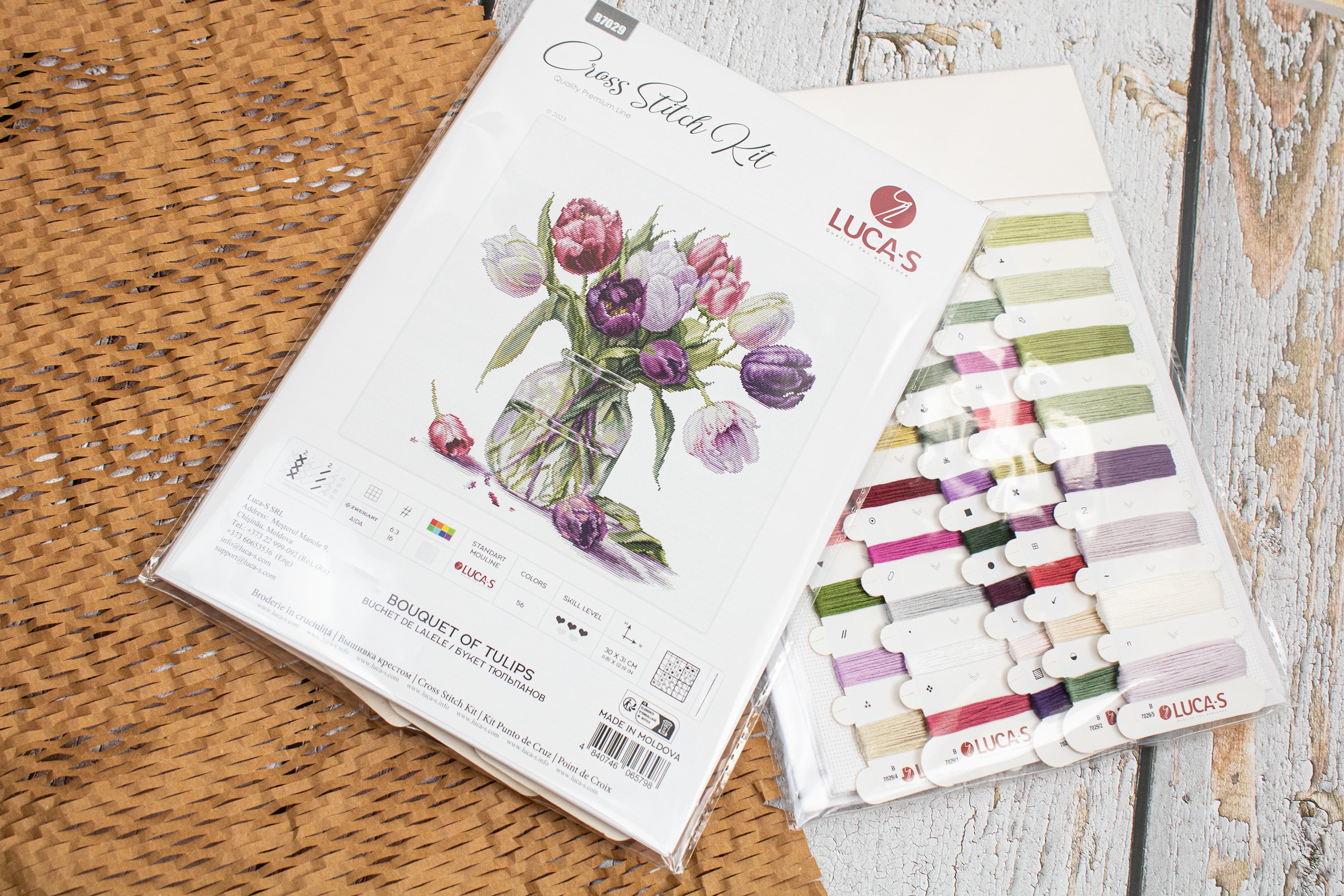 Luca-S B7029 Bouquet of Tulips Cross Stitch Embroidery Kit, Zweigart Aida 16ct Fabric, 30x31 cm Finished Size, 56 Colors, 100% Cotton Thread