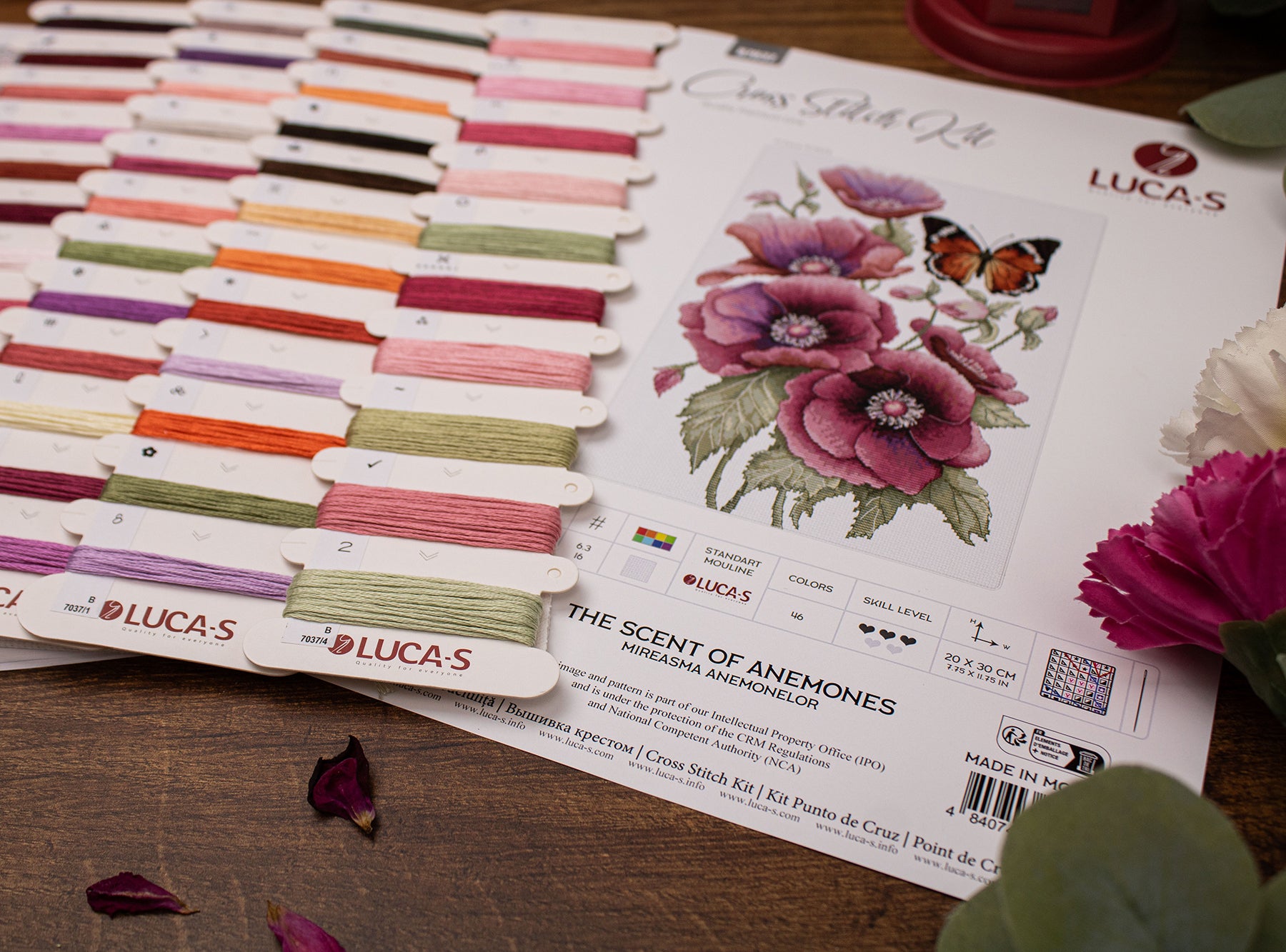 Kit Broderie Luca-S B7037 Mireasma Anemonelor, 20x30 cm, Pânză Zweigart Aida 16 ct, 46 Culori, Ață 100% Bumbac
