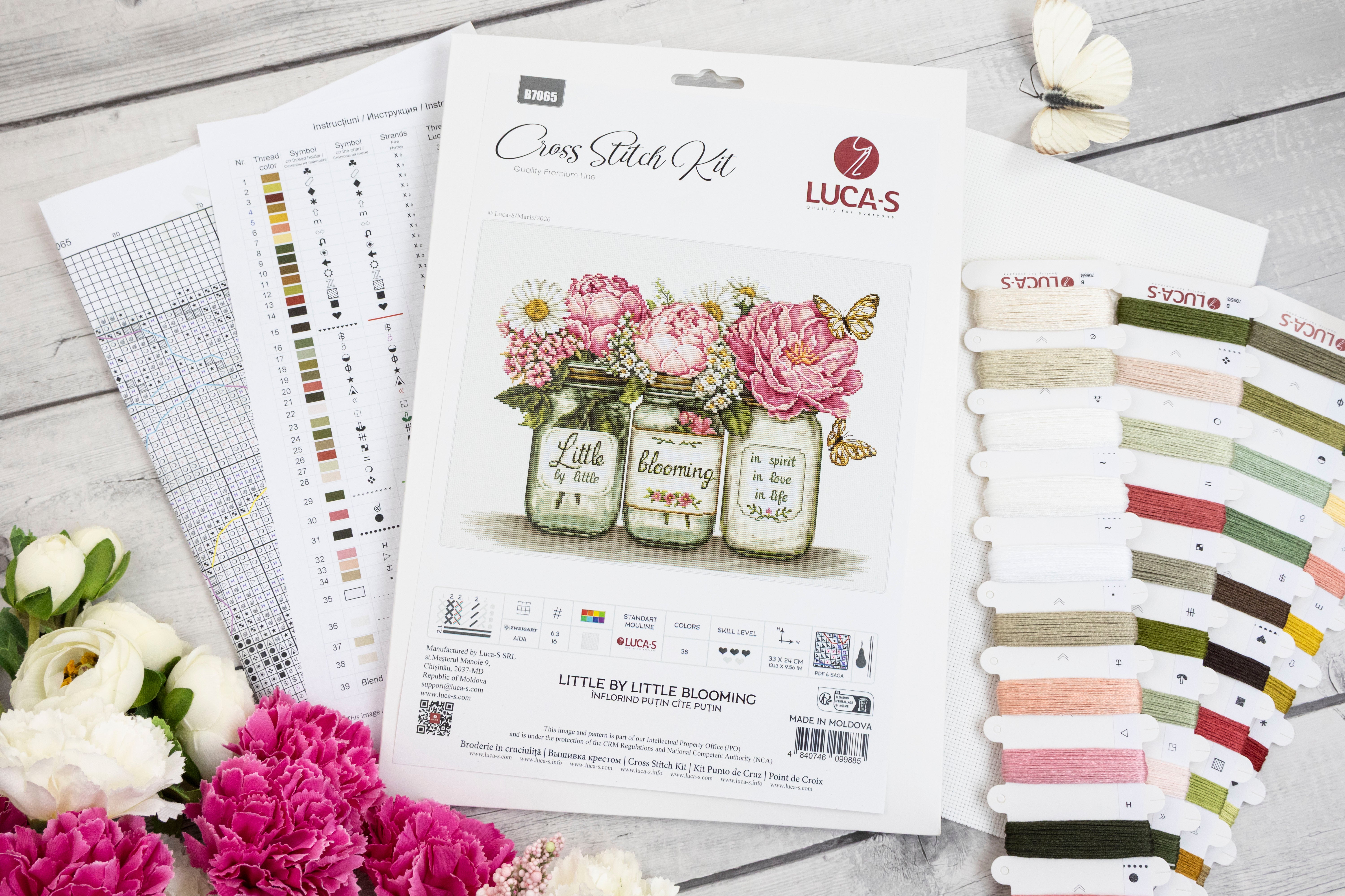 Luca-S B7065 Little by Little Blooming Cross Stitch Kit, 33x24 cm, 38 Colors, Zweigart 16ct Aida Fabric, 100% Cotton Thread