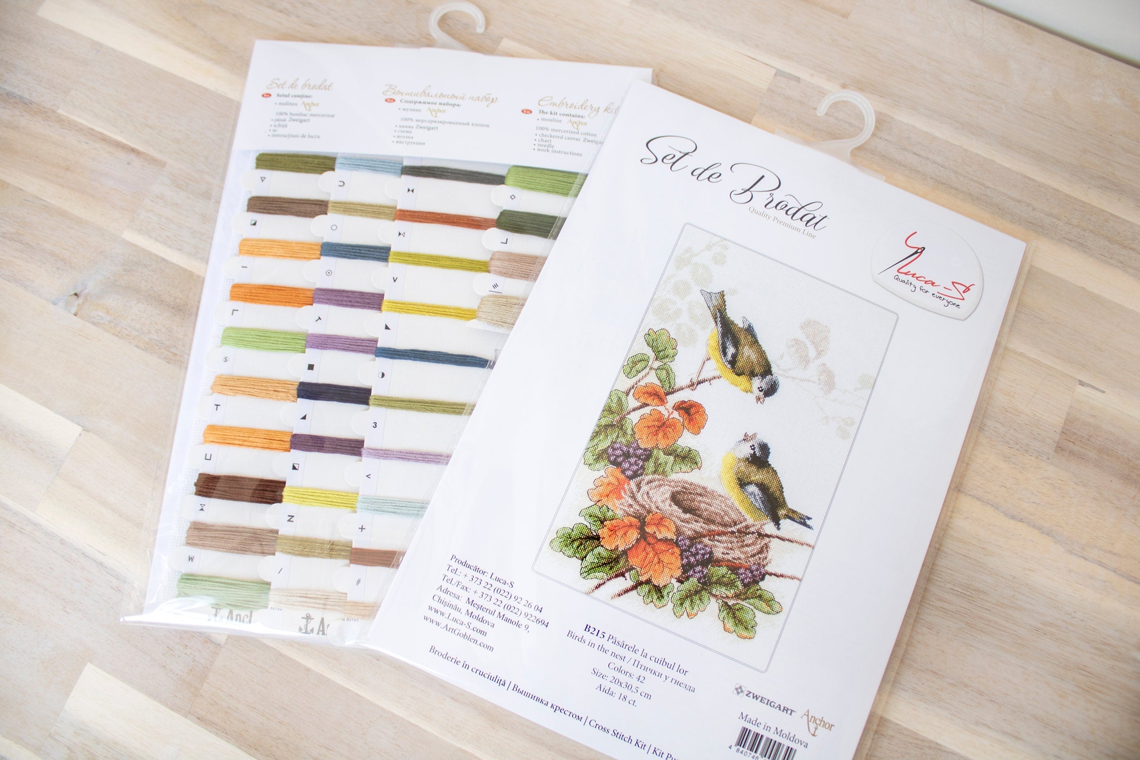 Kit Broderie în Cruce Luca-S B215 Păsărelele la cuibuşor, Material Aida 18 ct Zweigart, Ață Muline Anchor, 42 Culori, 20 x 30.5 cm, Calitate Premium