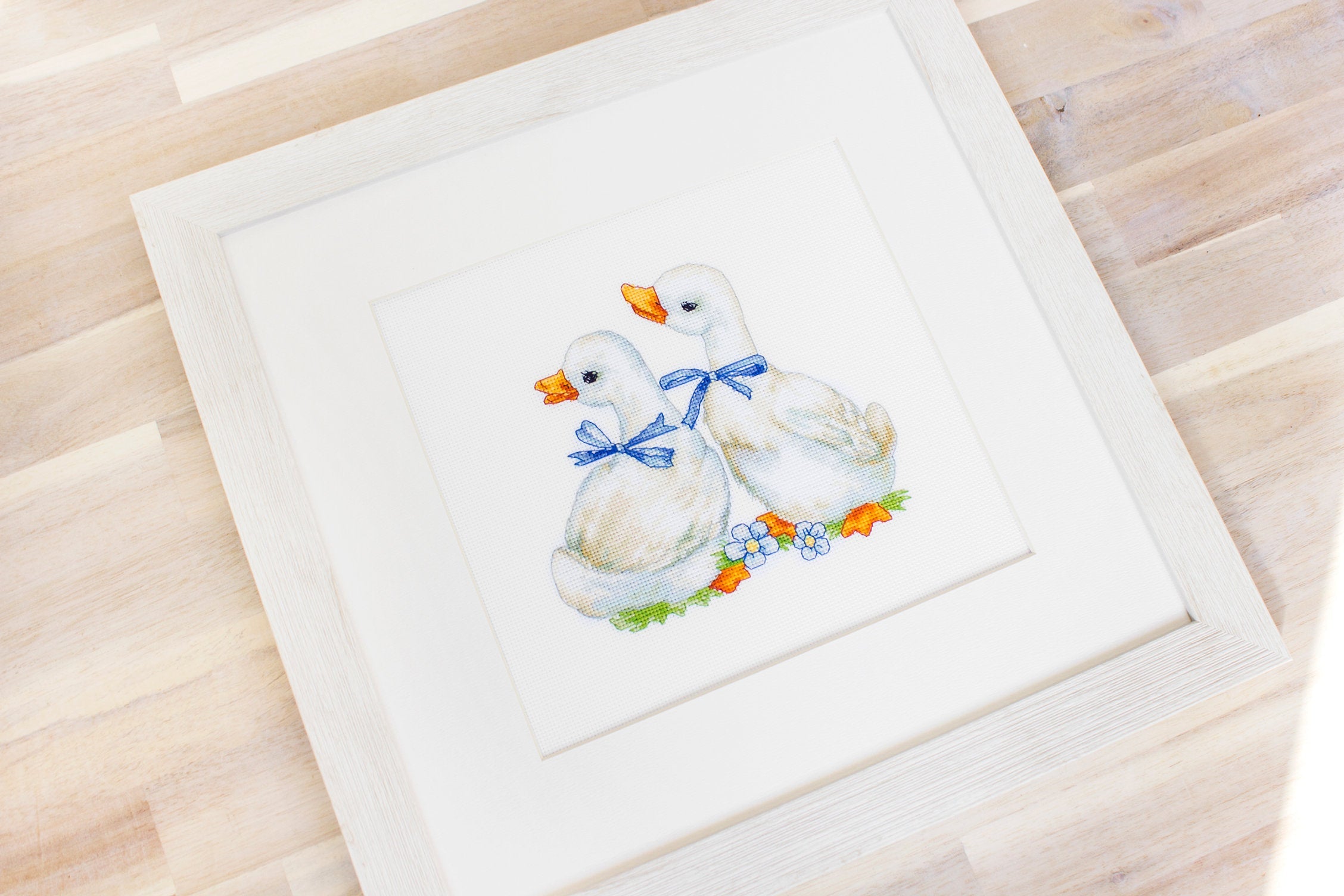 Kit Broderie în Cruce Luca-S B1140 Gâște, 32 Culori, 15x14 cm, Material Aida 18 ct Zweigart, Aste Anchor