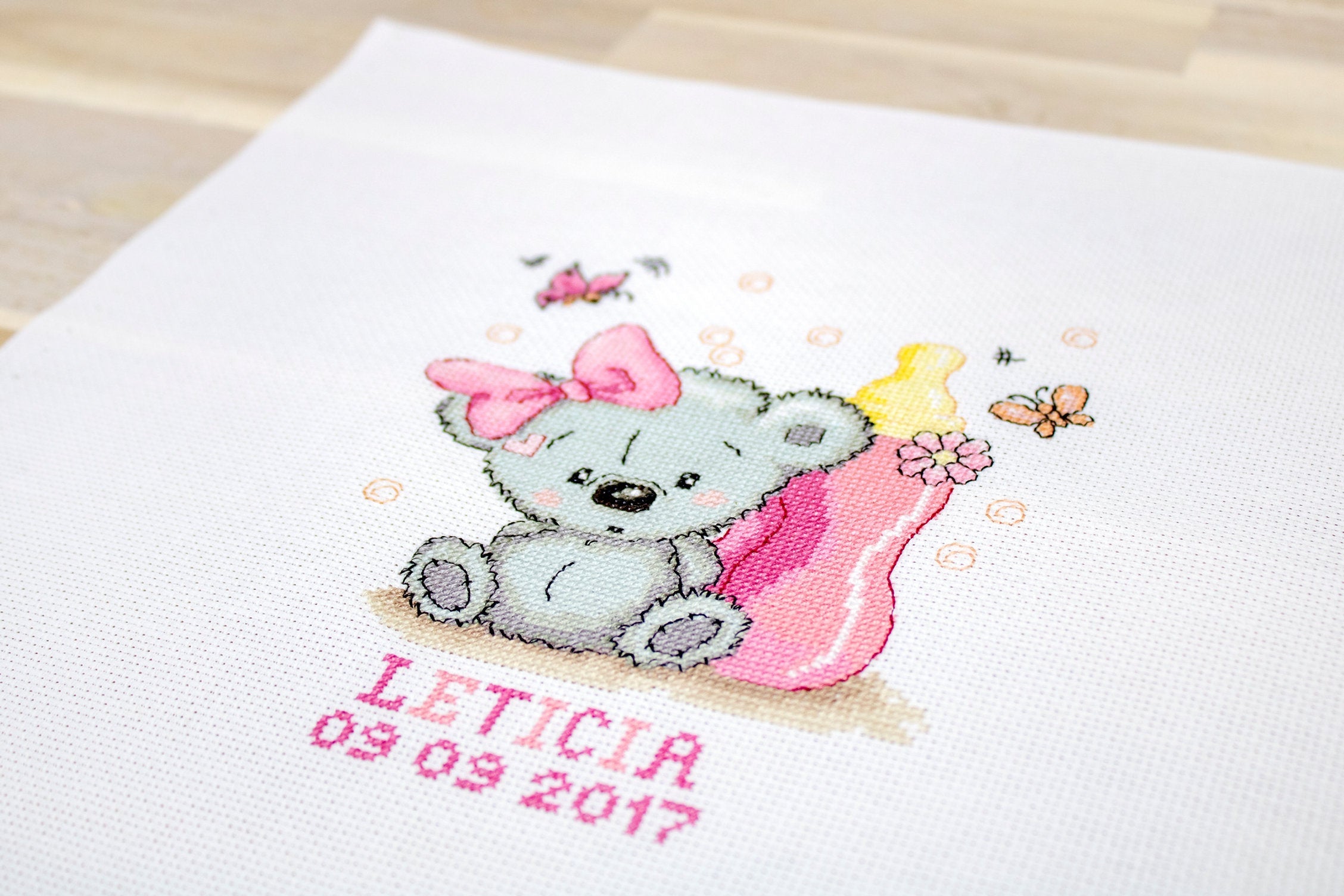 Kit de broderie în cruce Luca-S B1147 Leticia, Material Aida 16 ct Zweigart, Aste Anchor, 28 Culori, Dimensiune 13x15.5 cm
