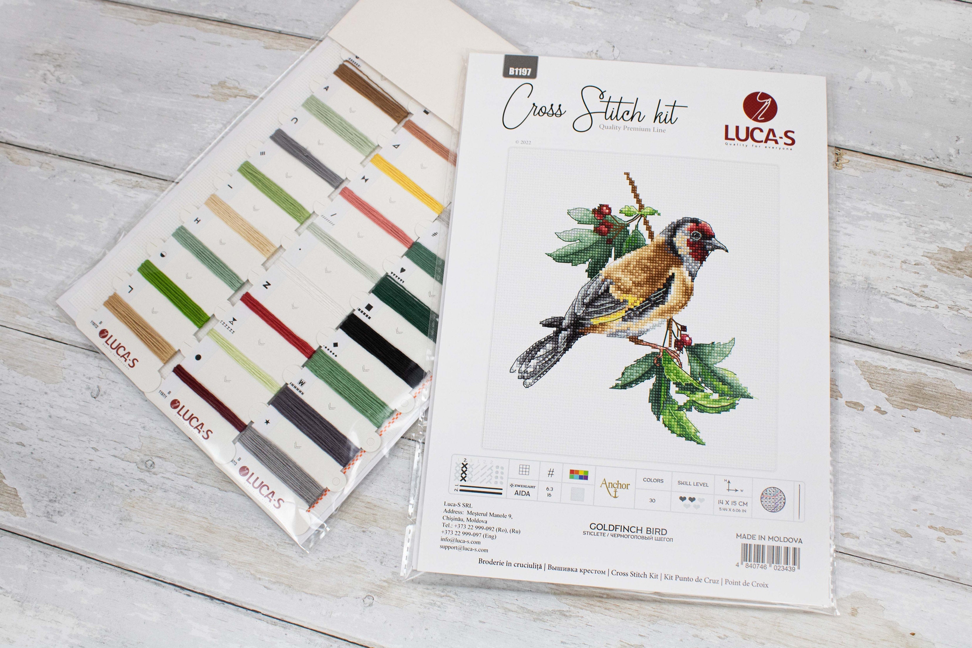 Kit Broderie Luca-S B1197 Pasăre Sticlete, Material Zweigart Aida 16ct, Ață 100% Bumbac, Dimensiune Broderie 14 x 15 cm, 33 Culori