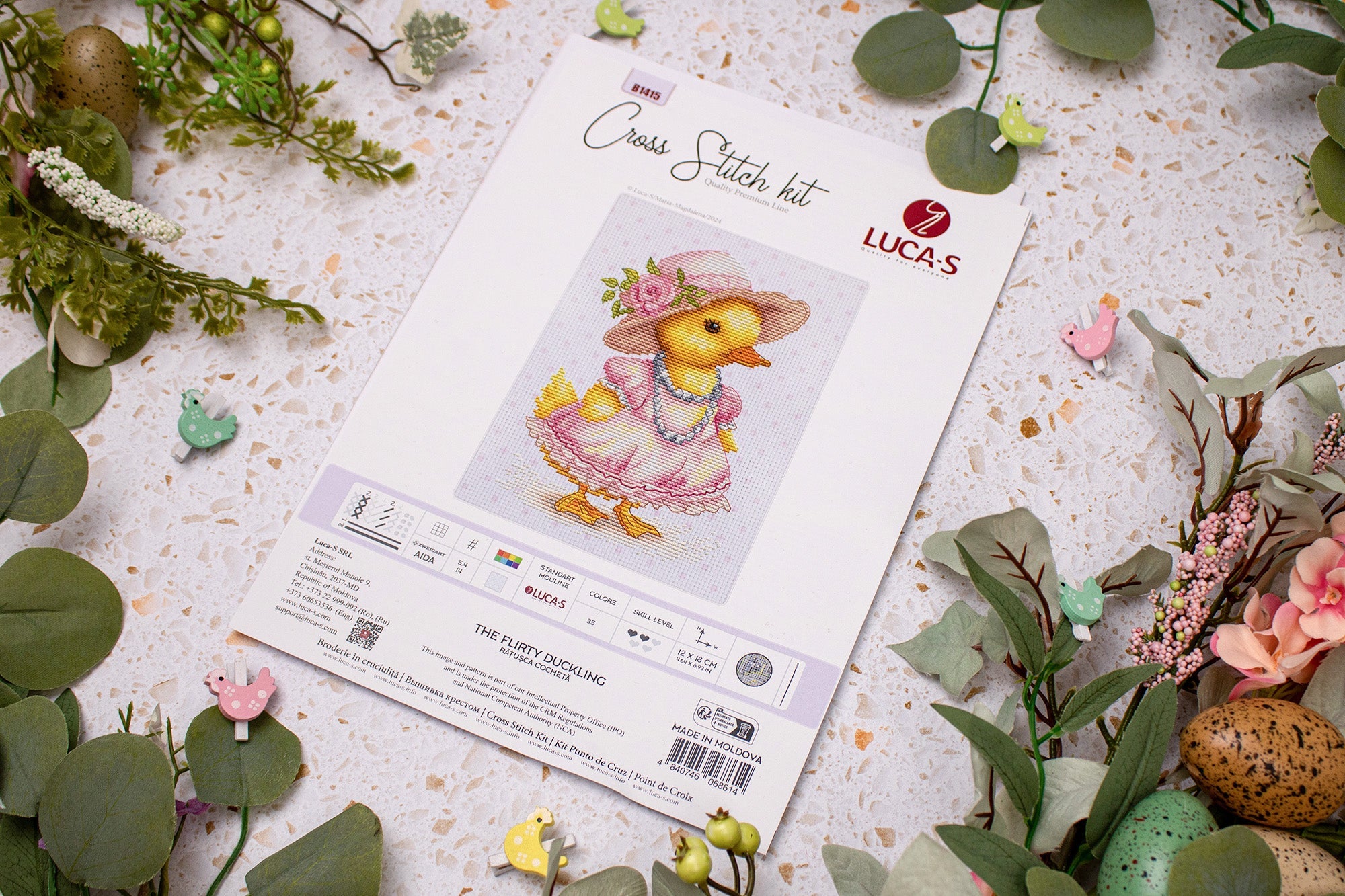 Luca-S B1415 The Flirty Duckling Cross Stitch Kit, 100% Cotton Thread, Zweigart Aida 14 ct Fabric, 12 x 18 cm Finished Size, 35 Colors