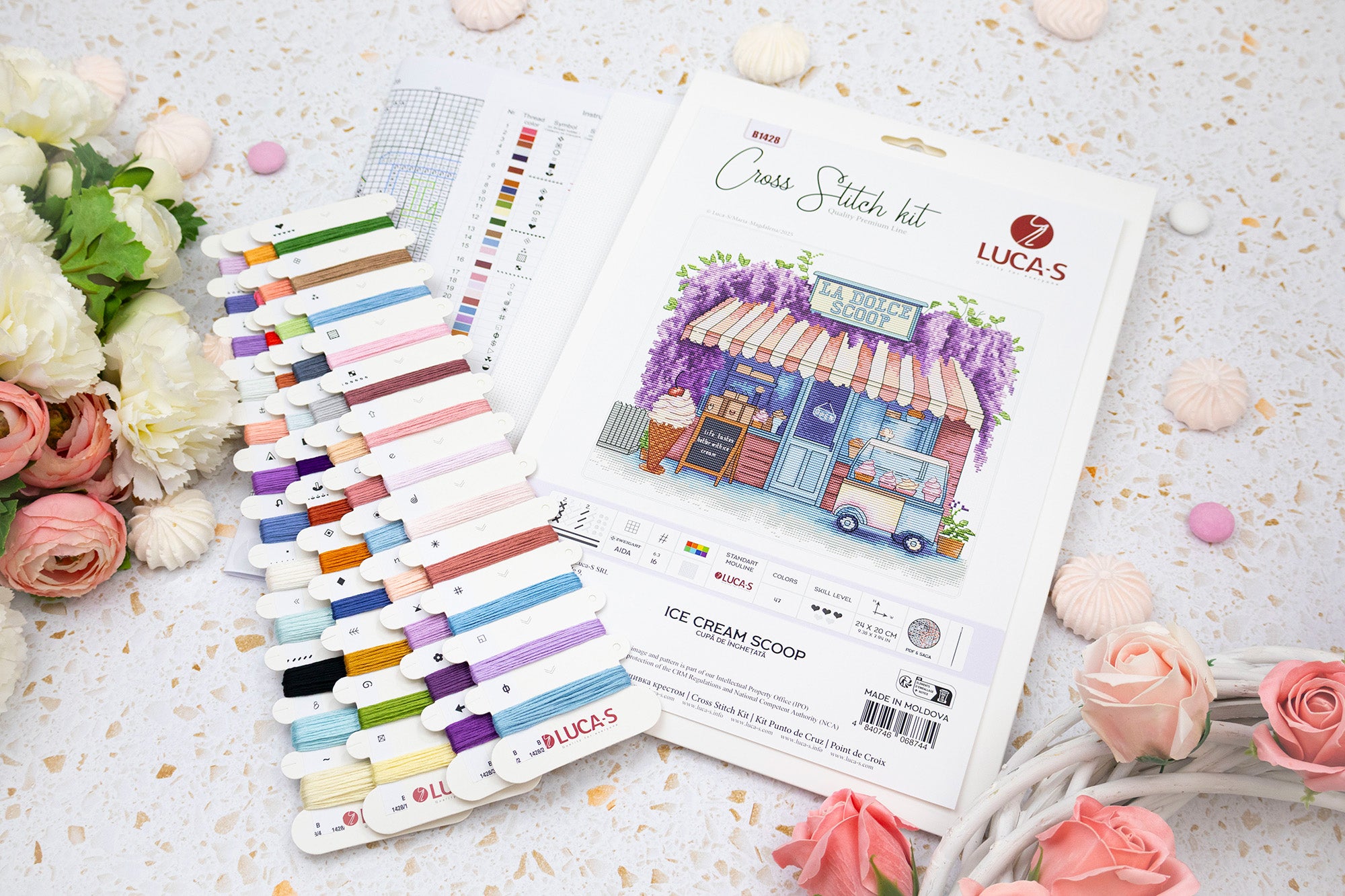 Kit Broderie Luca-S B1428 Cupă de Înghețată, Fir 100% Bumbac, Pânză Zweigart Aida 16ct Albă, Dimensiune Finală 24 x 20 cm, 47 Culori