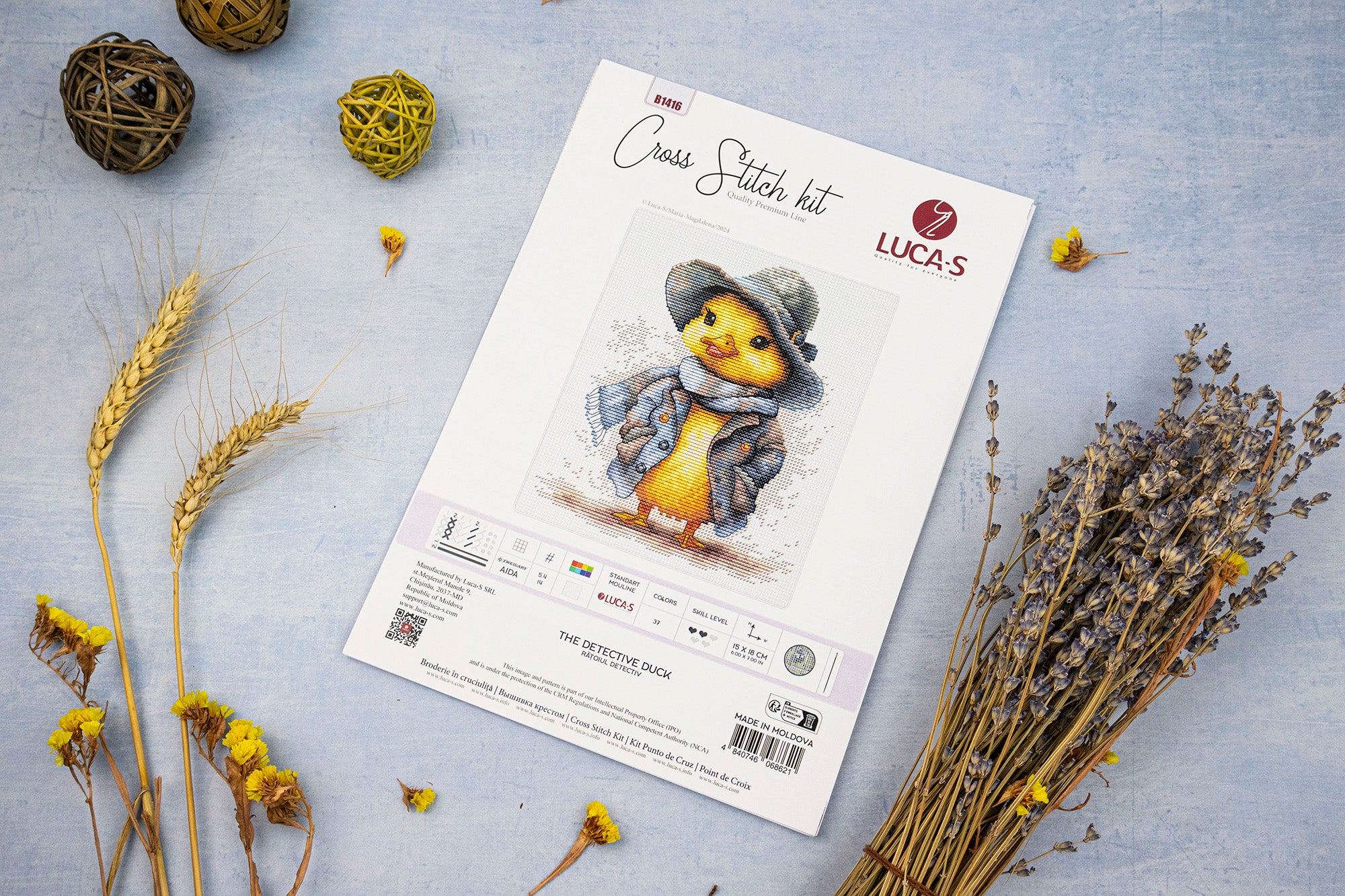 Набор для вышивания крестиком Luca-S B1416 The Detective Duck, канва Zweigart Aida 14 ct, 37 цветов, нити 100% хлопок, размер готовой работы 15 x 18 см