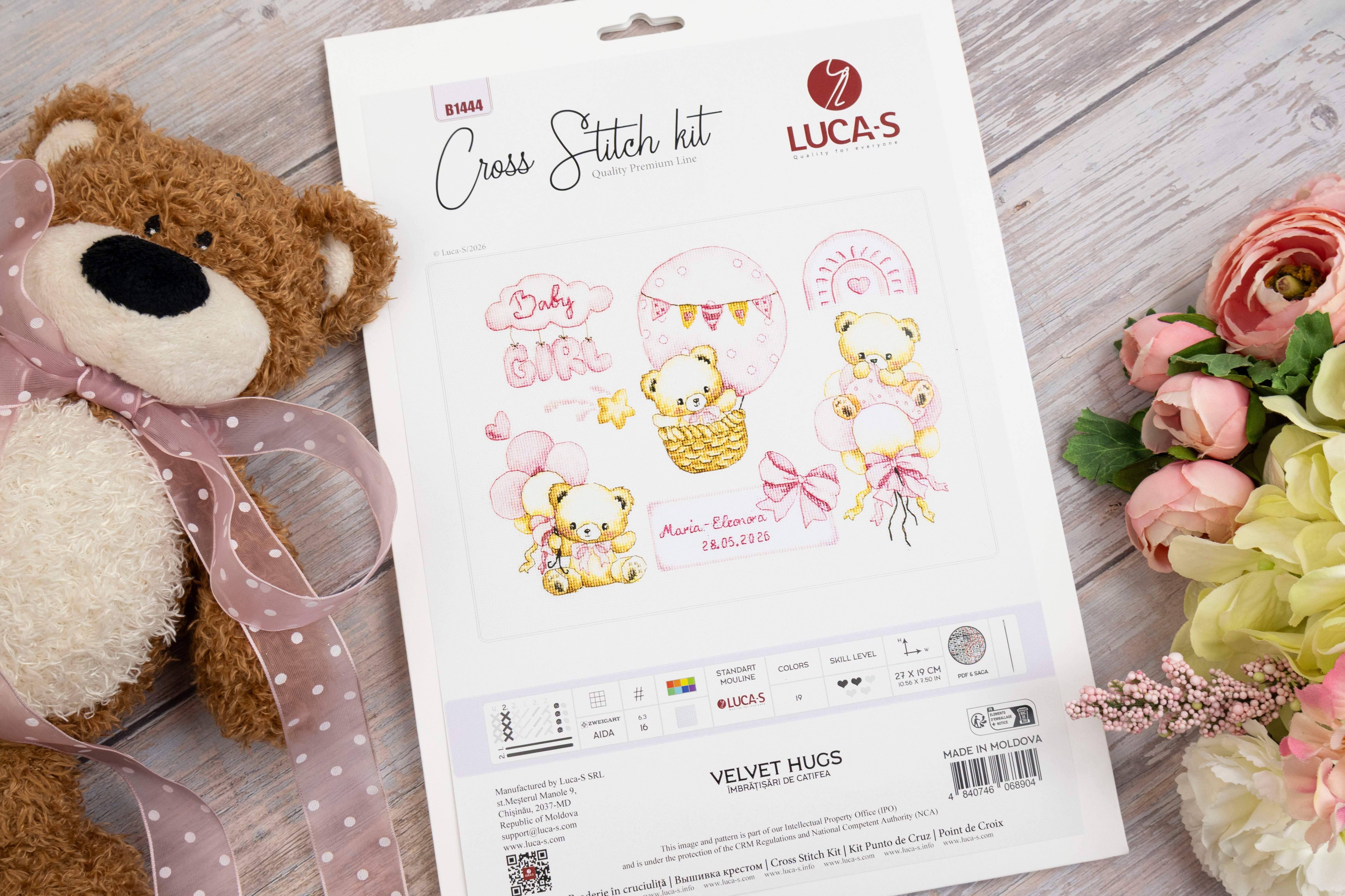Набор для вышивания крестиком Luca-S B1444 Velvet Hugs (Бархатные объятия), ткань Zweigart Aida 16, нити 100% хлопок, размер 27 x 19 см, 19 цветов