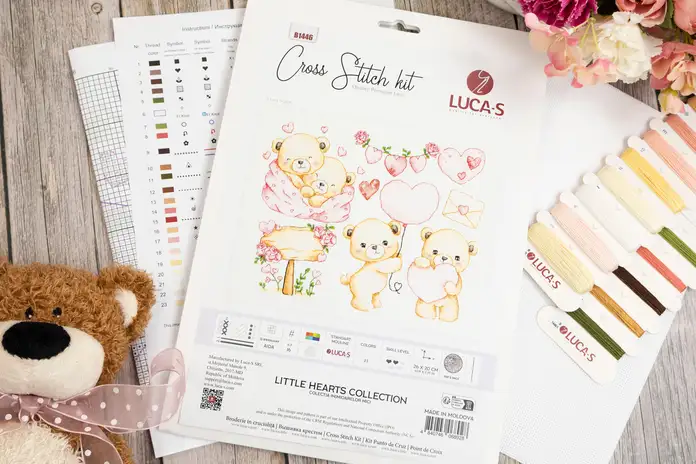 Kit Broderie în Cruce Luca-S B1446 Colecția Inimioarelor Mici, 26 x 20 cm, Material Zweigart Aida 16, Ață de bumbac 23 culori, Include Ace și Schemă