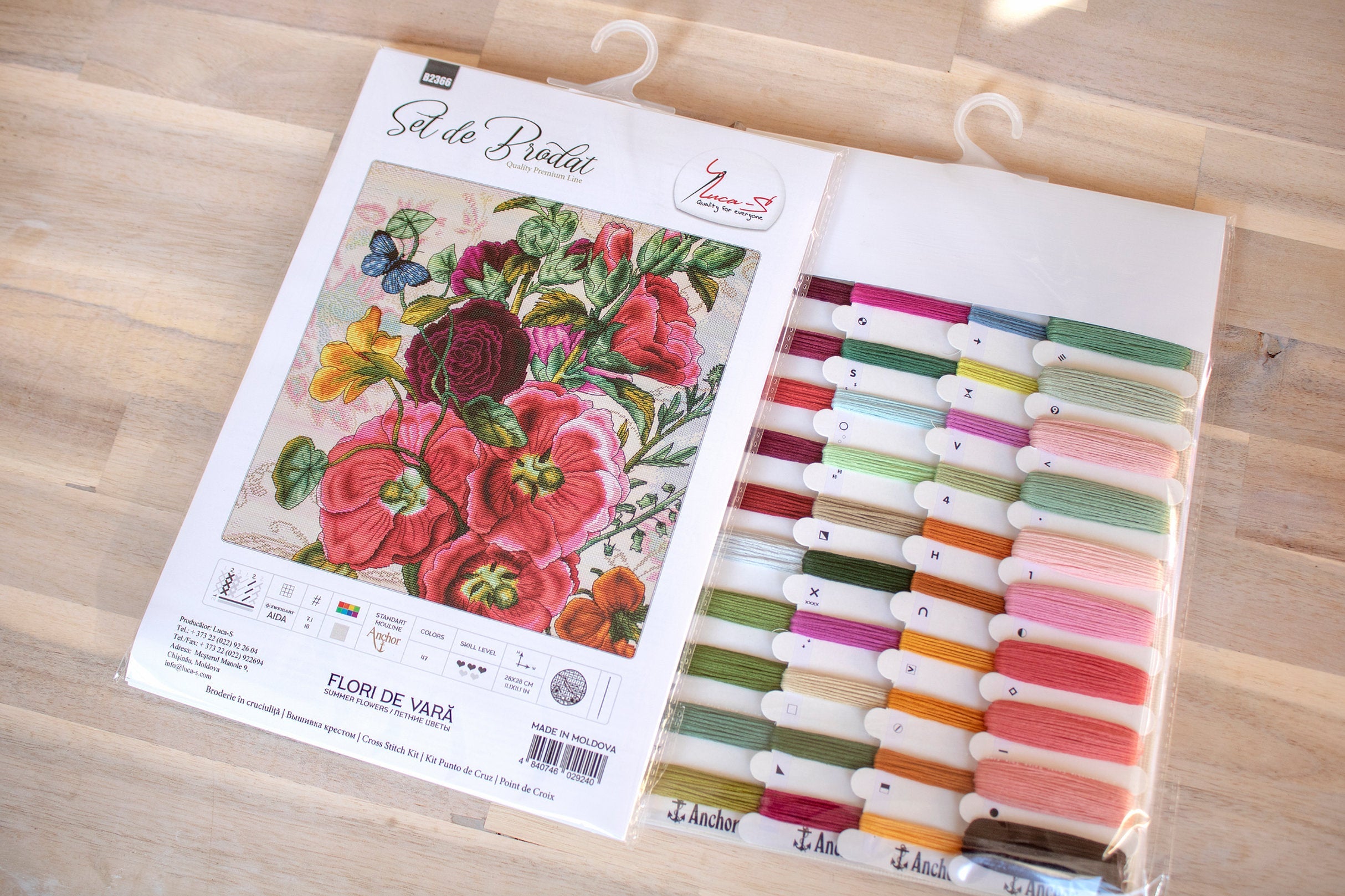 Luca-S B2366 Summer Flowers Cross Stitch Embroidery Kit, Premium Quality Line, 28x28 cm, 47 Colors, Zweigart Aida 18 Count Fabric, Anchor Threads